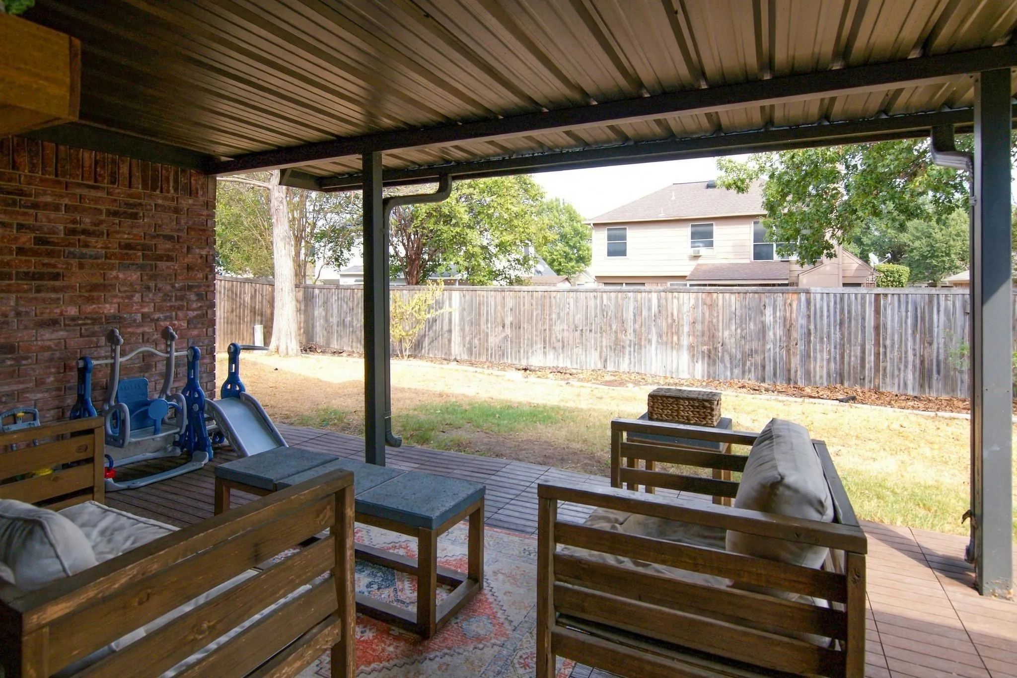 Single Family Residence For Sale in Tarrant County , 6832 Lyndale Drive, Watauga, Texas 76148, 3 Bedroom, 2 Bathroom, 2 Garage spaces, 1,807 Sqft, built in 1988, mls#21397541, Real Estate Agent in Watauga, Homes For Sale in Tarrant county, Homes For Sale in Watauga, Realtor in Watauga Texas, Real Estate Brokerage Independent Realty Texas, Luminita Cordes Realtor