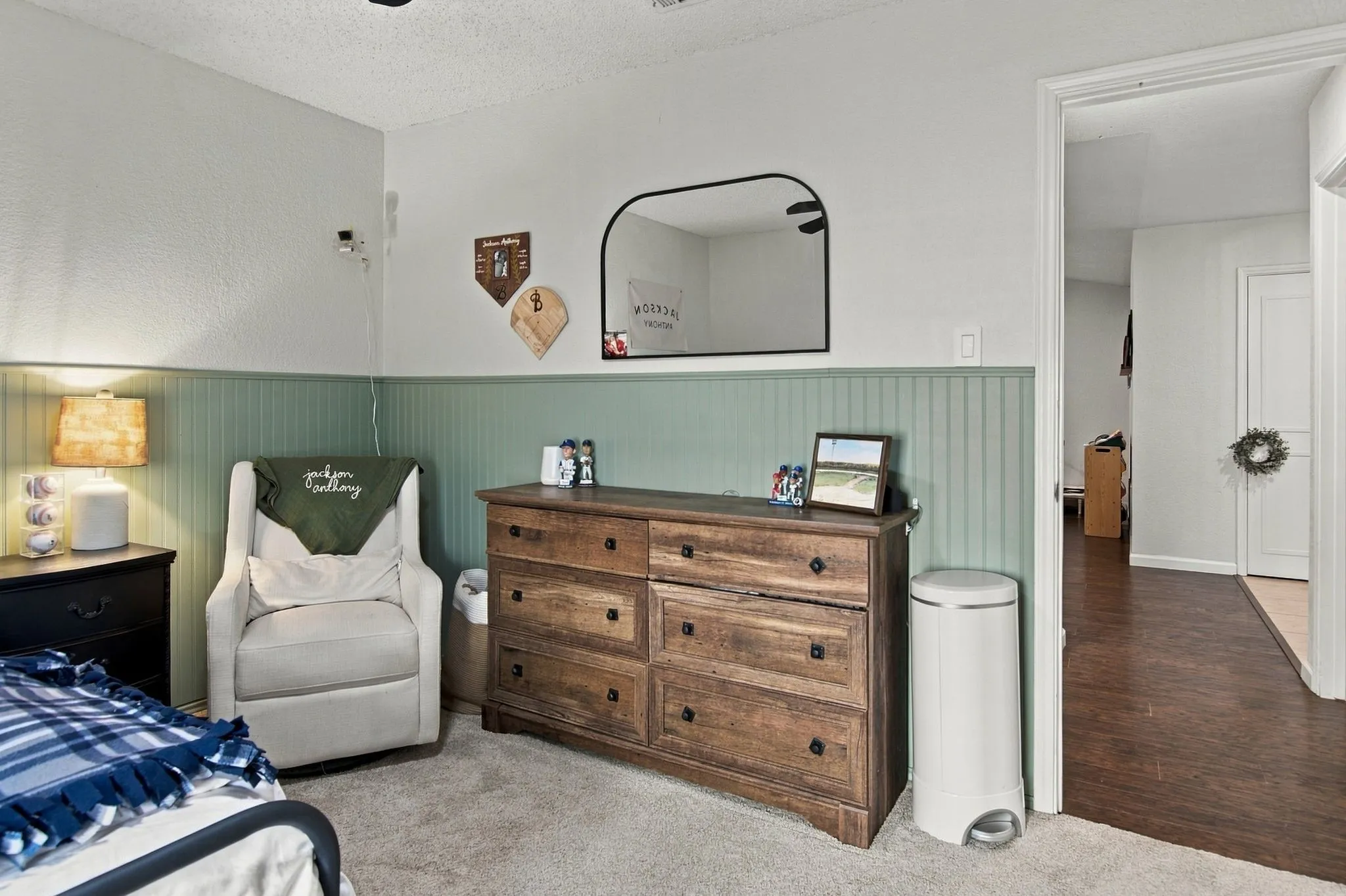 Single Family Residence For Sale in Tarrant County , 6832 Lyndale Drive, Watauga, Texas 76148, 3 Bedroom, 2 Bathroom, 2 Garage spaces, 1,807 Sqft, built in 1988, mls#21397541, Real Estate Agent in Watauga, Homes For Sale in Tarrant county, Homes For Sale in Watauga, Realtor in Watauga Texas, Real Estate Brokerage Independent Realty Texas, Luminita Cordes Realtor