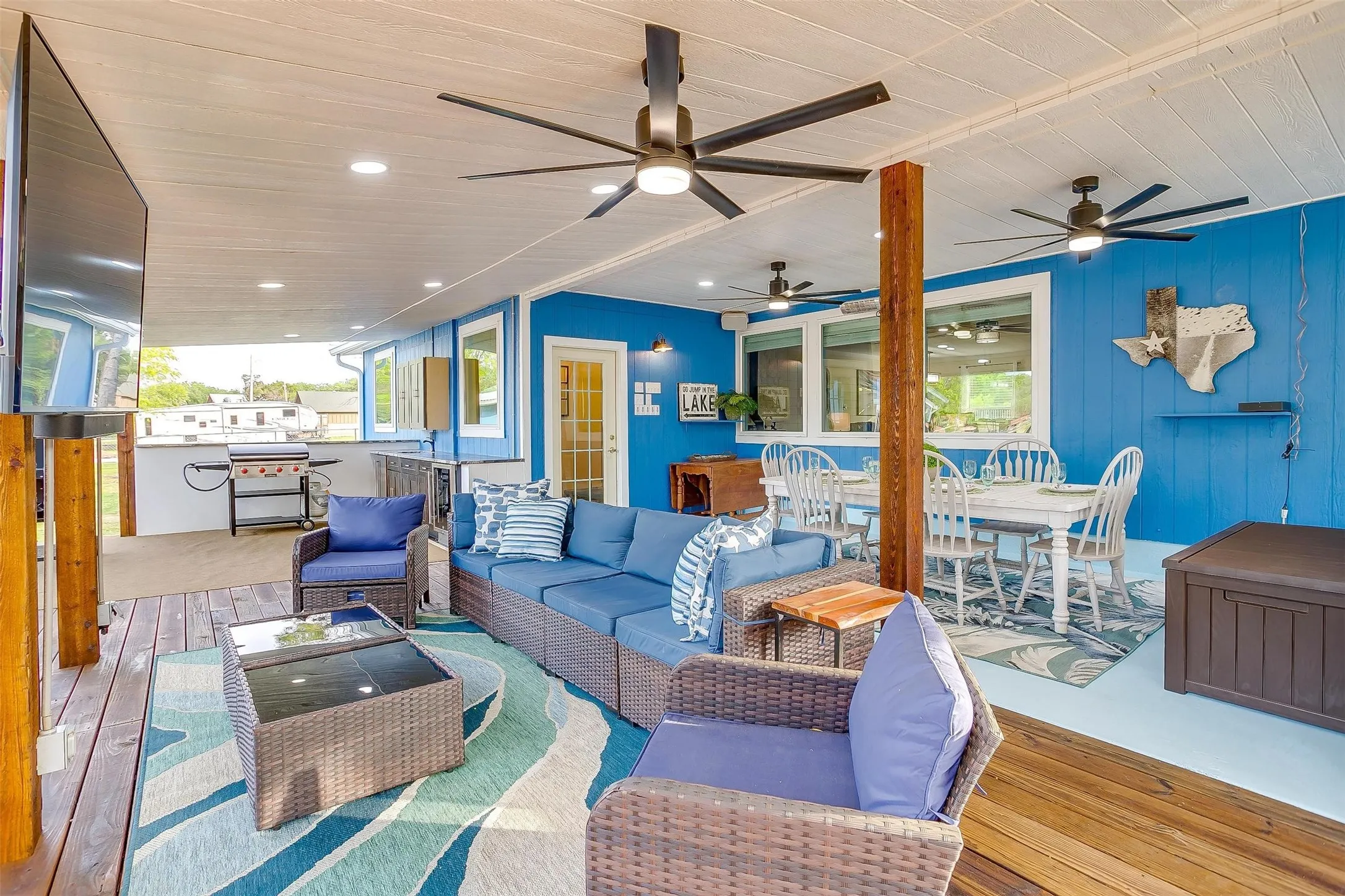 Single Family Residence For Rent in Palo Pinto County , 520 Deer Trail, Gordon, Texas 76453, 4 Bedroom, 3 Bathroom, Garage spaces, 2,725 Sqft, built in 1995, mls#21394493, Real Estate Agent in Gordon, Homes For Rent in Palo Pinto county, Homes For Rent in Gordon, Realtor in Gordon Texas, Real Estate Brokerage Independent Realty Texas, Luminita Cordes Realtor