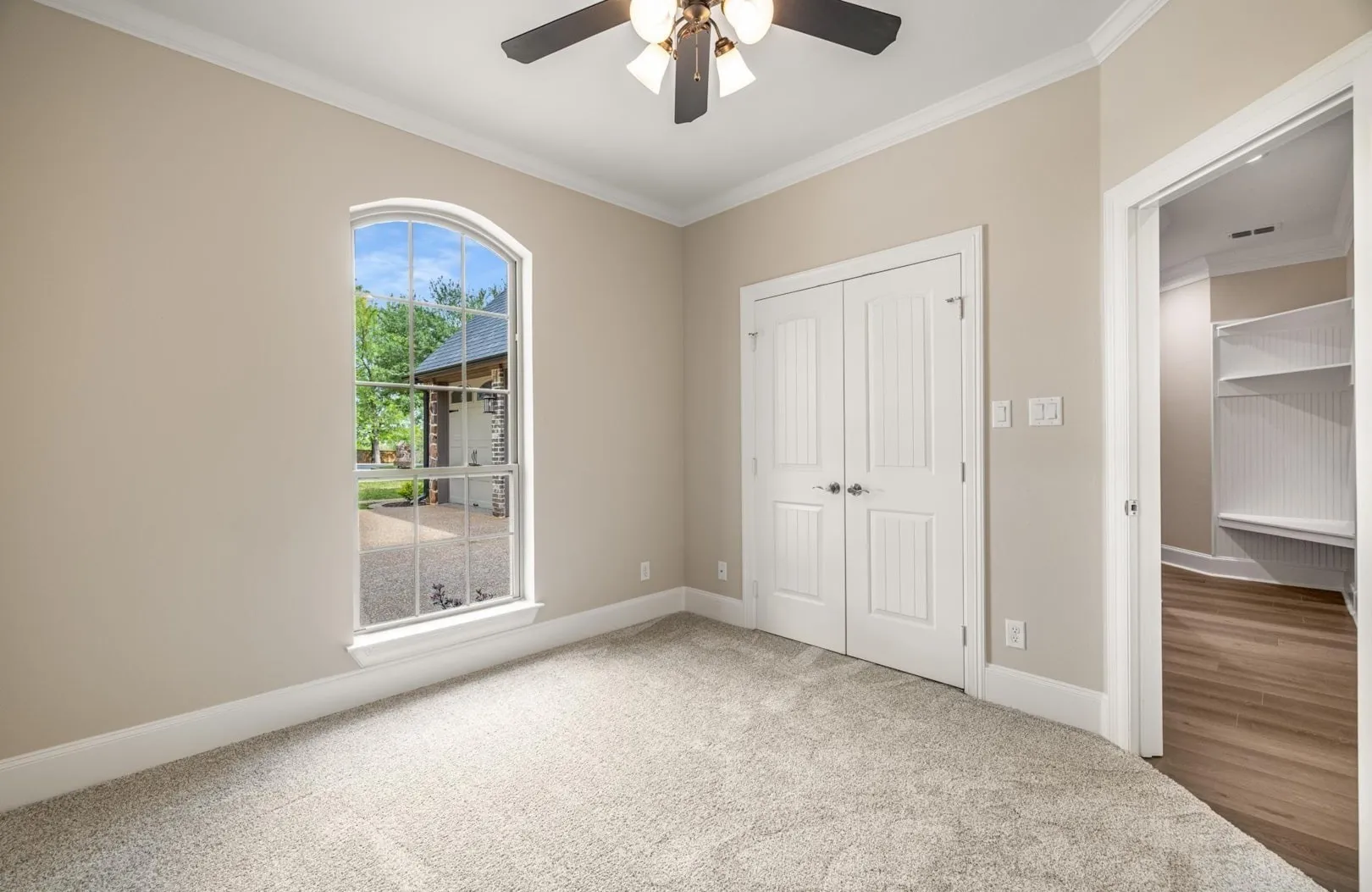 Single Family Residence For Sale in Smith County , 333 Hines Crossing, Bullard, Texas 75757, 4 Bedroom, 4 Bathroom, 3 Garage spaces, 2,827 Sqft, built in 2007, mls#21392074, Real Estate Agent in Bullard, Homes For Sale in Smith county, Homes For Sale in Bullard, Realtor in Bullard Texas, Real Estate Brokerage Independent Realty Texas, Luminita Cordes Realtor