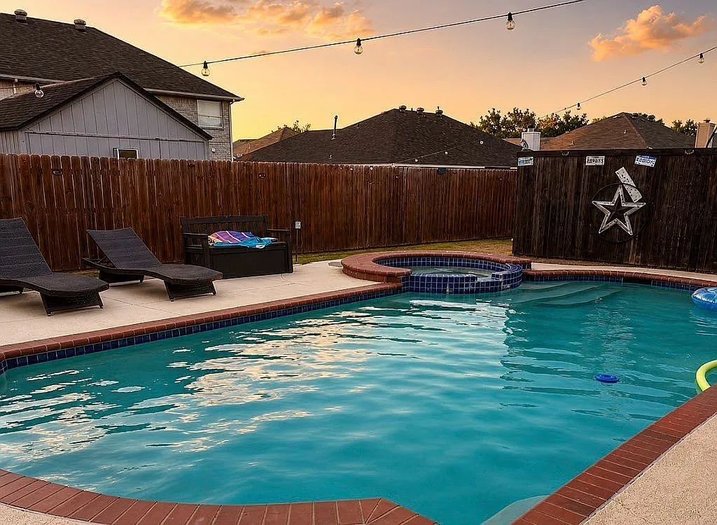 Single Family Residence For Sale in Denton County , 2907 Yukon Drive, Corinth, Texas 76210, 4 Bedroom, 3 Bathroom, 2 Garage spaces, 2,449 Sqft, built in 1995, mls#21397217, Real Estate Agent in Corinth, Homes For Sale in Denton county, Homes For Sale in Corinth, Realtor in Corinth Texas, Real Estate Brokerage Independent Realty Texas, Luminita Cordes Realtor