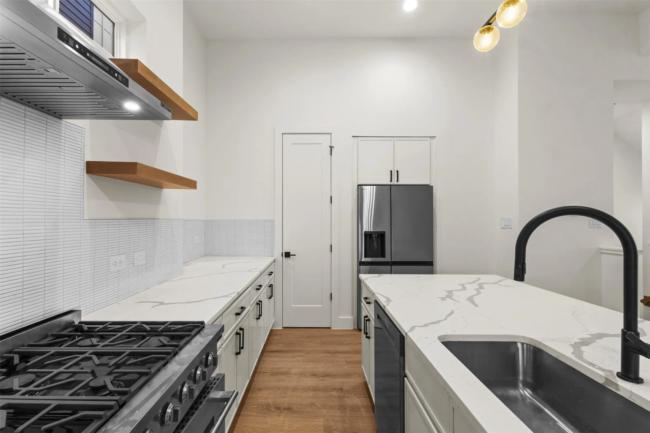 Townhouse For Sale in Dallas County , 2203 Hondo Avenue 305, Dallas, Texas 75219, 3 Bedroom, 4 Bathroom, 2 Garage spaces, 2,440 Sqft, built in 2025, mls#21394998, Real Estate Agent in Dallas, Homes For Sale in Dallas county, Homes For Sale in Dallas, Realtor in Dallas Texas, Real Estate Brokerage Independent Realty Texas, Luminita Cordes Realtor