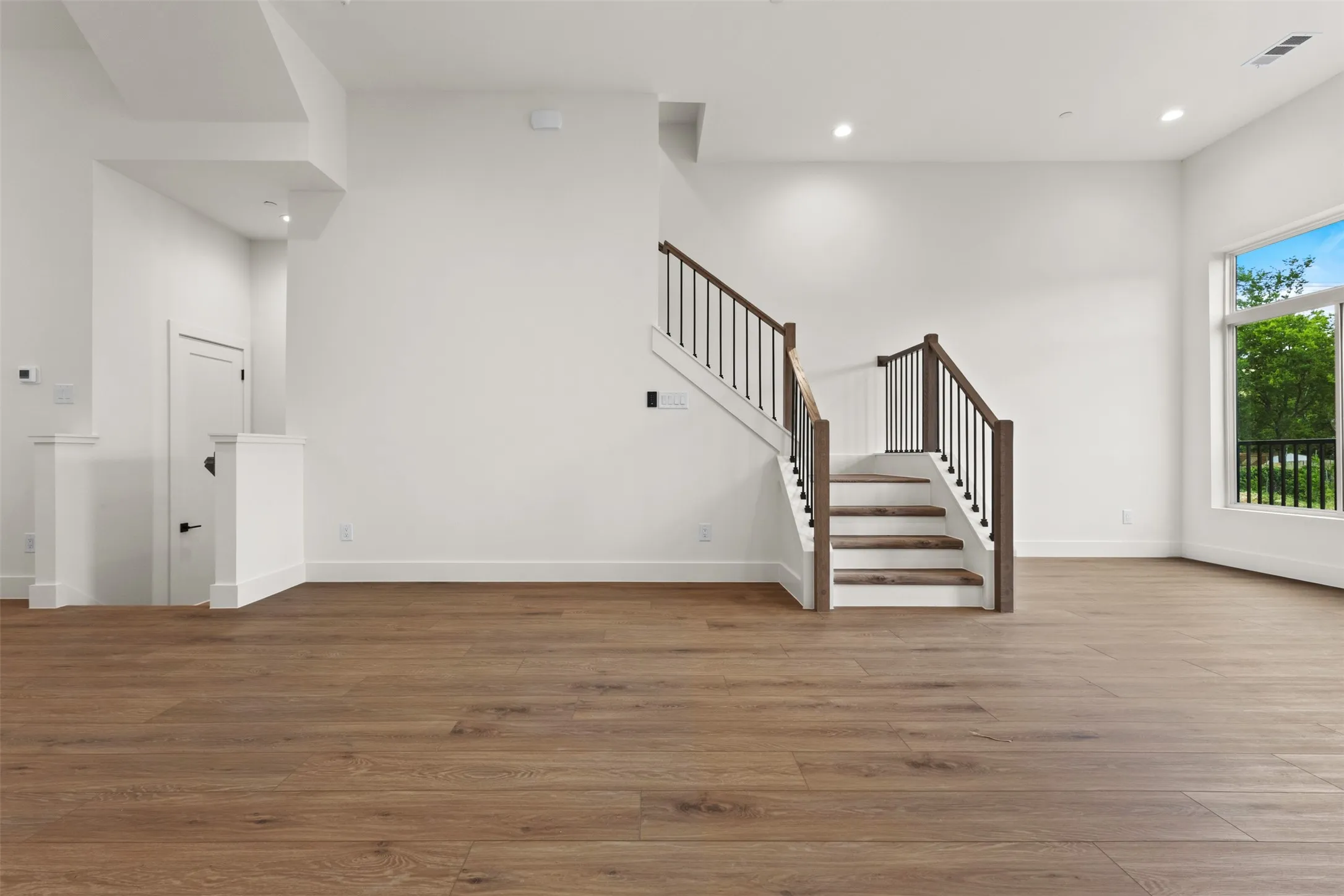 Townhouse For Sale in Dallas County , 2203 Hondo Avenue 305, Dallas, Texas 75219, 3 Bedroom, 4 Bathroom, 2 Garage spaces, 2,440 Sqft, built in 2025, mls#21394998, Real Estate Agent in Dallas, Homes For Sale in Dallas county, Homes For Sale in Dallas, Realtor in Dallas Texas, Real Estate Brokerage Independent Realty Texas, Luminita Cordes Realtor