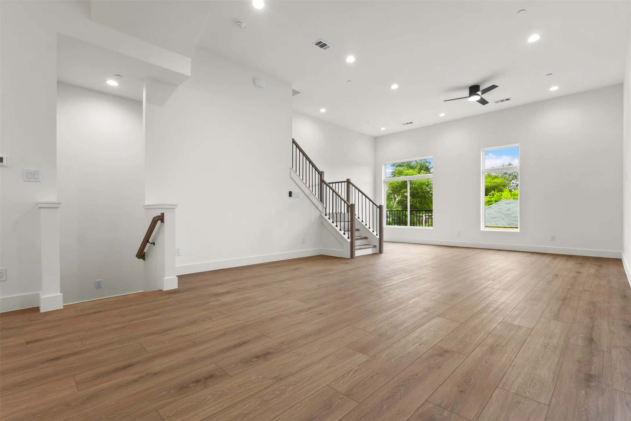 Townhouse For Sale in Dallas County , 2203 Hondo Avenue 305, Dallas, Texas 75219, 3 Bedroom, 4 Bathroom, 2 Garage spaces, 2,440 Sqft, built in 2025, mls#21394998, Real Estate Agent in Dallas, Homes For Sale in Dallas county, Homes For Sale in Dallas, Realtor in Dallas Texas, Real Estate Brokerage Independent Realty Texas, Luminita Cordes Realtor