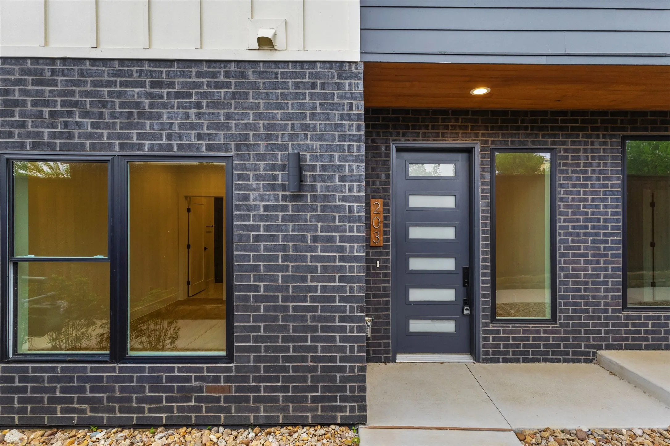 Townhouse For Sale in Dallas County , 2203 Hondo Avenue 305, Dallas, Texas 75219, 3 Bedroom, 4 Bathroom, 2 Garage spaces, 2,440 Sqft, built in 2025, mls#21394998, Real Estate Agent in Dallas, Homes For Sale in Dallas county, Homes For Sale in Dallas, Realtor in Dallas Texas, Real Estate Brokerage Independent Realty Texas, Luminita Cordes Realtor
