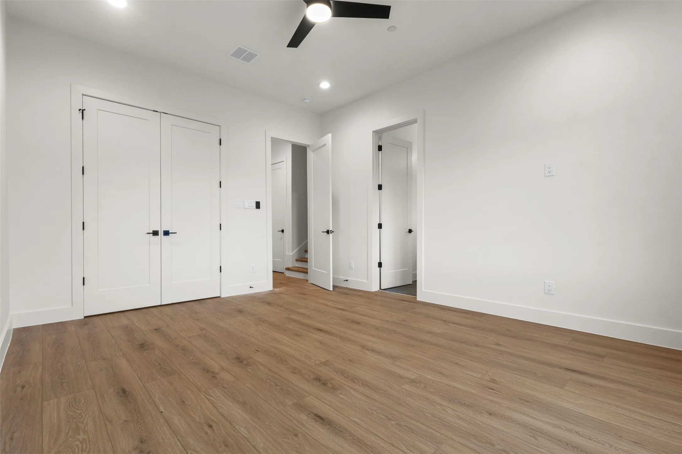 Townhouse For Sale in Dallas County , 2203 Hondo Avenue 305, Dallas, Texas 75219, 3 Bedroom, 4 Bathroom, 2 Garage spaces, 2,440 Sqft, built in 2025, mls#21394998, Real Estate Agent in Dallas, Homes For Sale in Dallas county, Homes For Sale in Dallas, Realtor in Dallas Texas, Real Estate Brokerage Independent Realty Texas, Luminita Cordes Realtor