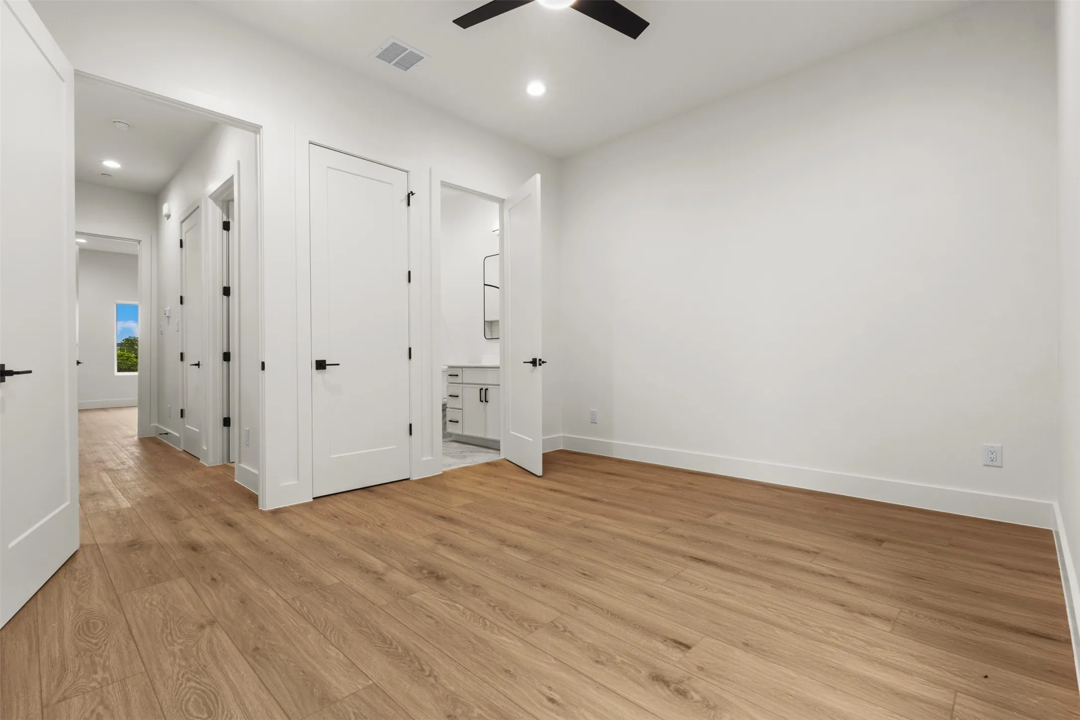 Townhouse For Sale in Dallas County , 2203 Hondo Avenue 305, Dallas, Texas 75219, 3 Bedroom, 4 Bathroom, 2 Garage spaces, 2,440 Sqft, built in 2025, mls#21394998, Real Estate Agent in Dallas, Homes For Sale in Dallas county, Homes For Sale in Dallas, Realtor in Dallas Texas, Real Estate Brokerage Independent Realty Texas, Luminita Cordes Realtor