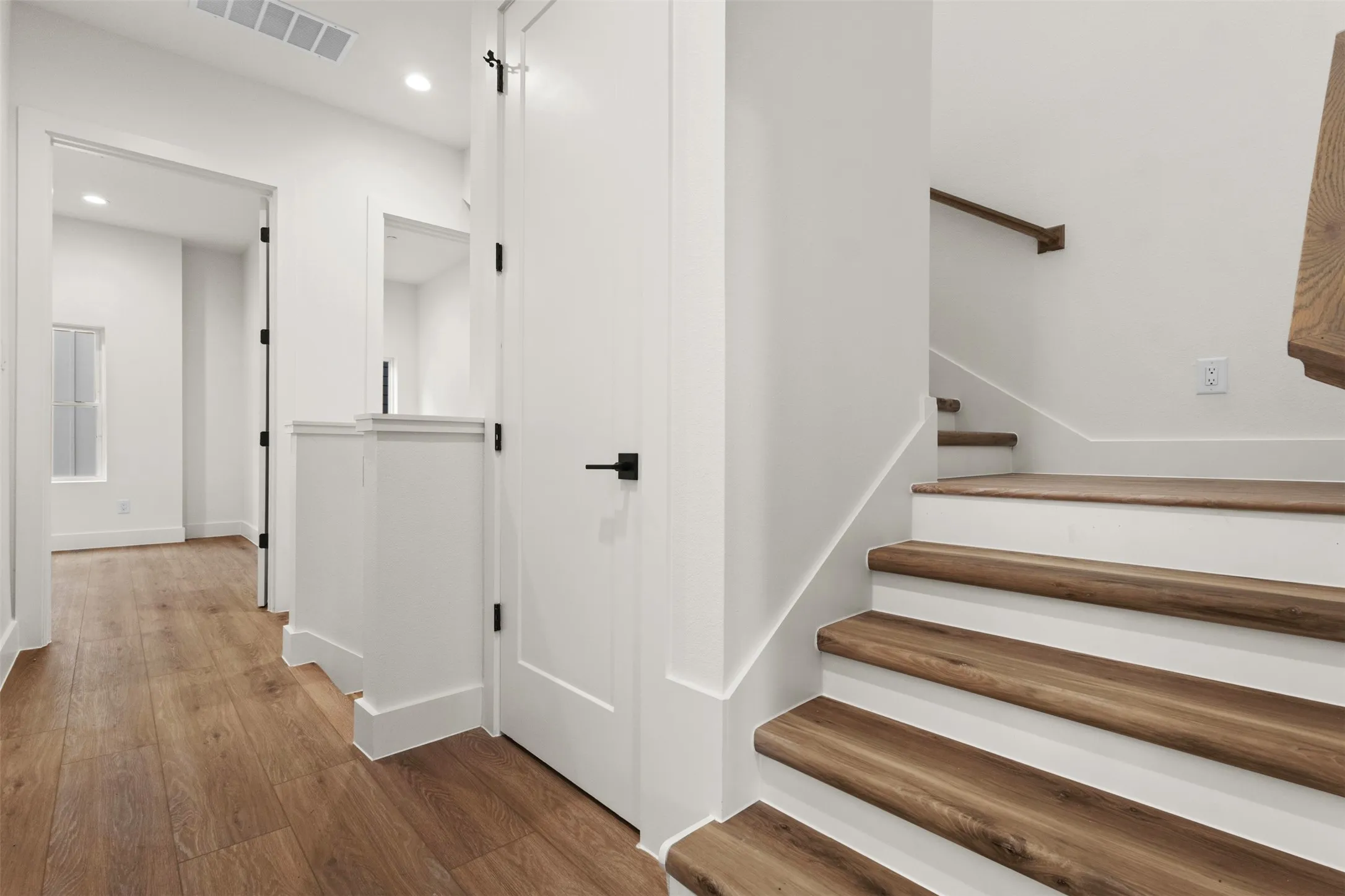 Townhouse For Sale in Dallas County , 2203 Hondo Avenue 305, Dallas, Texas 75219, 3 Bedroom, 4 Bathroom, 2 Garage spaces, 2,440 Sqft, built in 2025, mls#21394998, Real Estate Agent in Dallas, Homes For Sale in Dallas county, Homes For Sale in Dallas, Realtor in Dallas Texas, Real Estate Brokerage Independent Realty Texas, Luminita Cordes Realtor