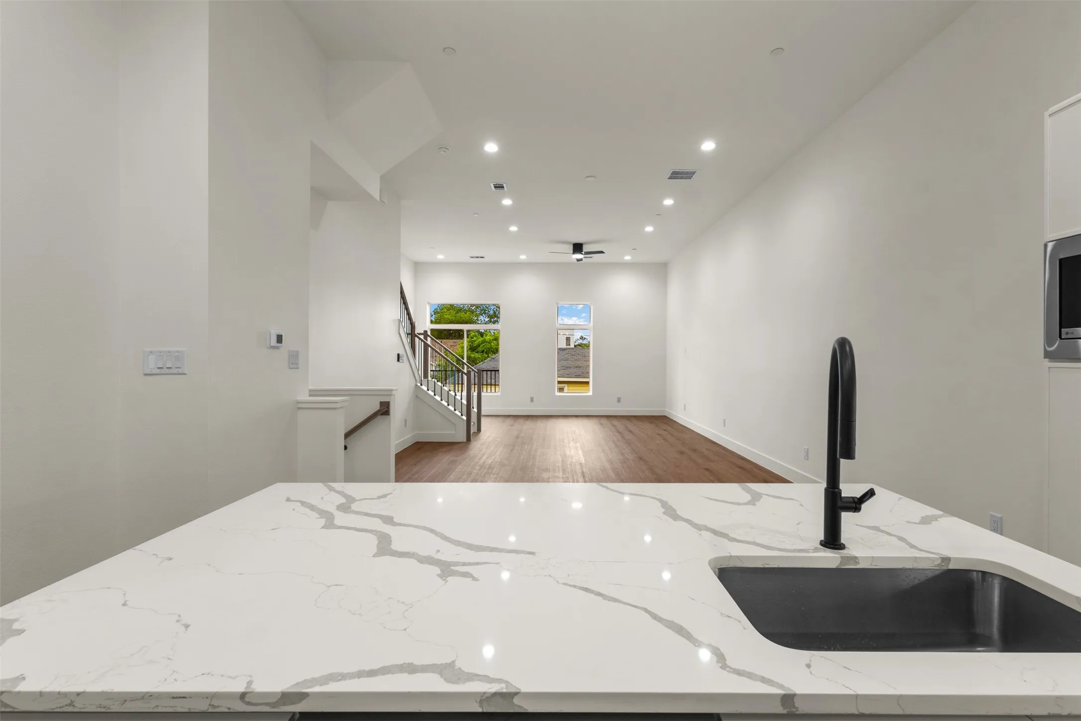 Townhouse For Sale in Dallas County , 2203 Hondo Avenue 305, Dallas, Texas 75219, 3 Bedroom, 4 Bathroom, 2 Garage spaces, 2,440 Sqft, built in 2025, mls#21394998, Real Estate Agent in Dallas, Homes For Sale in Dallas county, Homes For Sale in Dallas, Realtor in Dallas Texas, Real Estate Brokerage Independent Realty Texas, Luminita Cordes Realtor