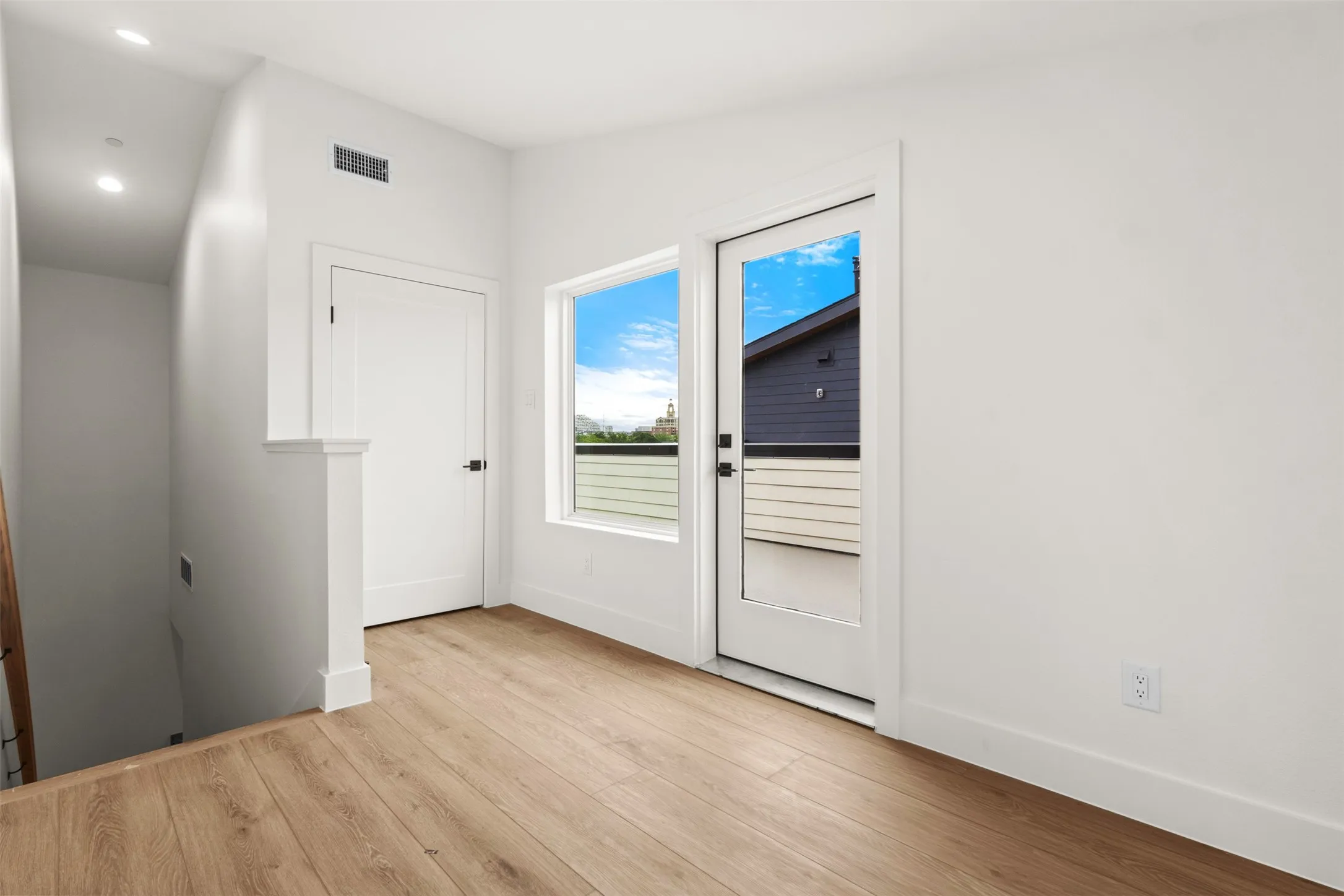 Townhouse For Sale in Dallas County , 2203 Hondo Avenue 305, Dallas, Texas 75219, 3 Bedroom, 4 Bathroom, 2 Garage spaces, 2,440 Sqft, built in 2025, mls#21394998, Real Estate Agent in Dallas, Homes For Sale in Dallas county, Homes For Sale in Dallas, Realtor in Dallas Texas, Real Estate Brokerage Independent Realty Texas, Luminita Cordes Realtor