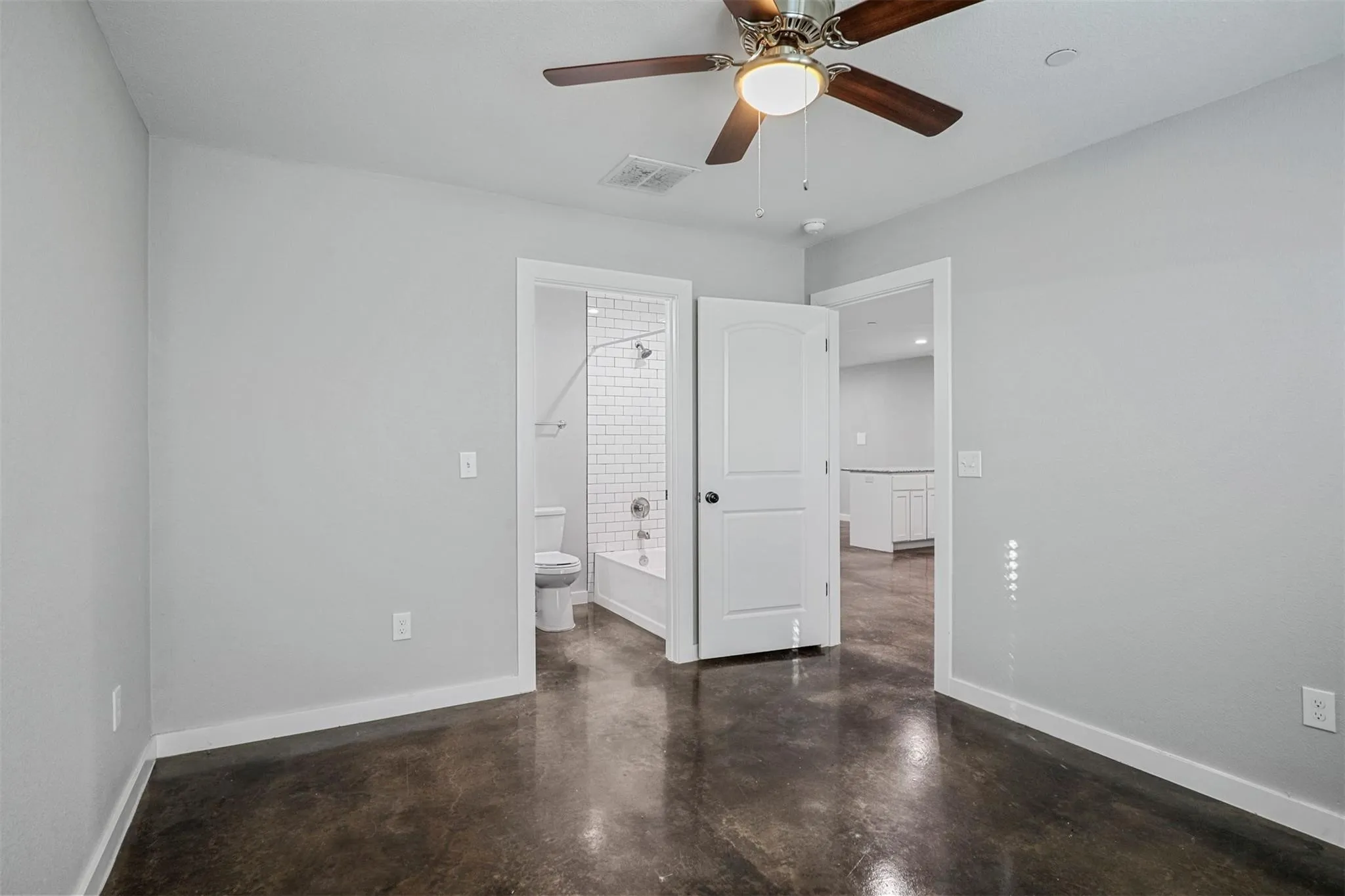 Duplex For Rent in Grayson County , 410 S Mirick Avenue 414, Denison, Texas 75020, 3 Bedroom, 2 Bathroom, Garage spaces, 1,100 Sqft, built in 2021, mls#21397561, Real Estate Agent in Denison, Homes For Rent in Grayson county, Homes For Rent in Denison, Realtor in Denison Texas, Real Estate Brokerage Independent Realty Texas, Luminita Cordes Realtor