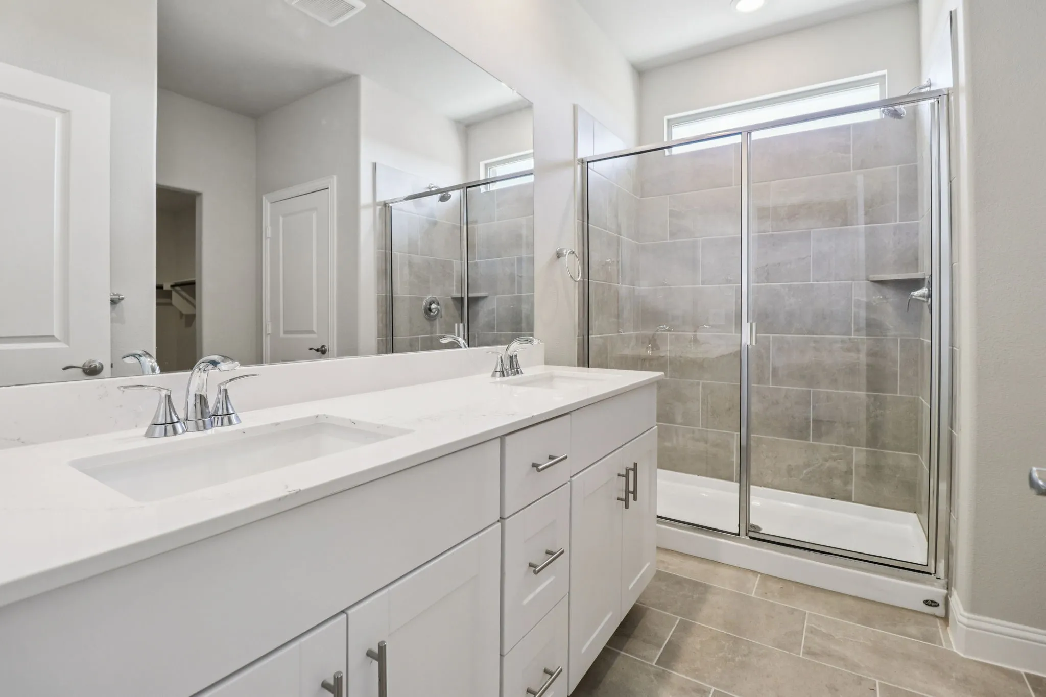 Photo is not of the actual home, but is an inspirational photo of builder’s model home and may depict options, furnishings, and/or decorator features that are not included.