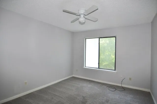 Apartment For Rent in Dallas County , 5502 Loving Drive 4, Garland, Texas 75043, 2 Bedroom, 2 Bathroom, 1 Garage spaces, 4,320 Sqft, built in 1984, mls#21397522, Real Estate Agent in Garland, Homes For Rent in Dallas county, Homes For Rent in Garland, Realtor in Garland Texas, Real Estate Brokerage Independent Realty Texas, Luminita Cordes Realtor