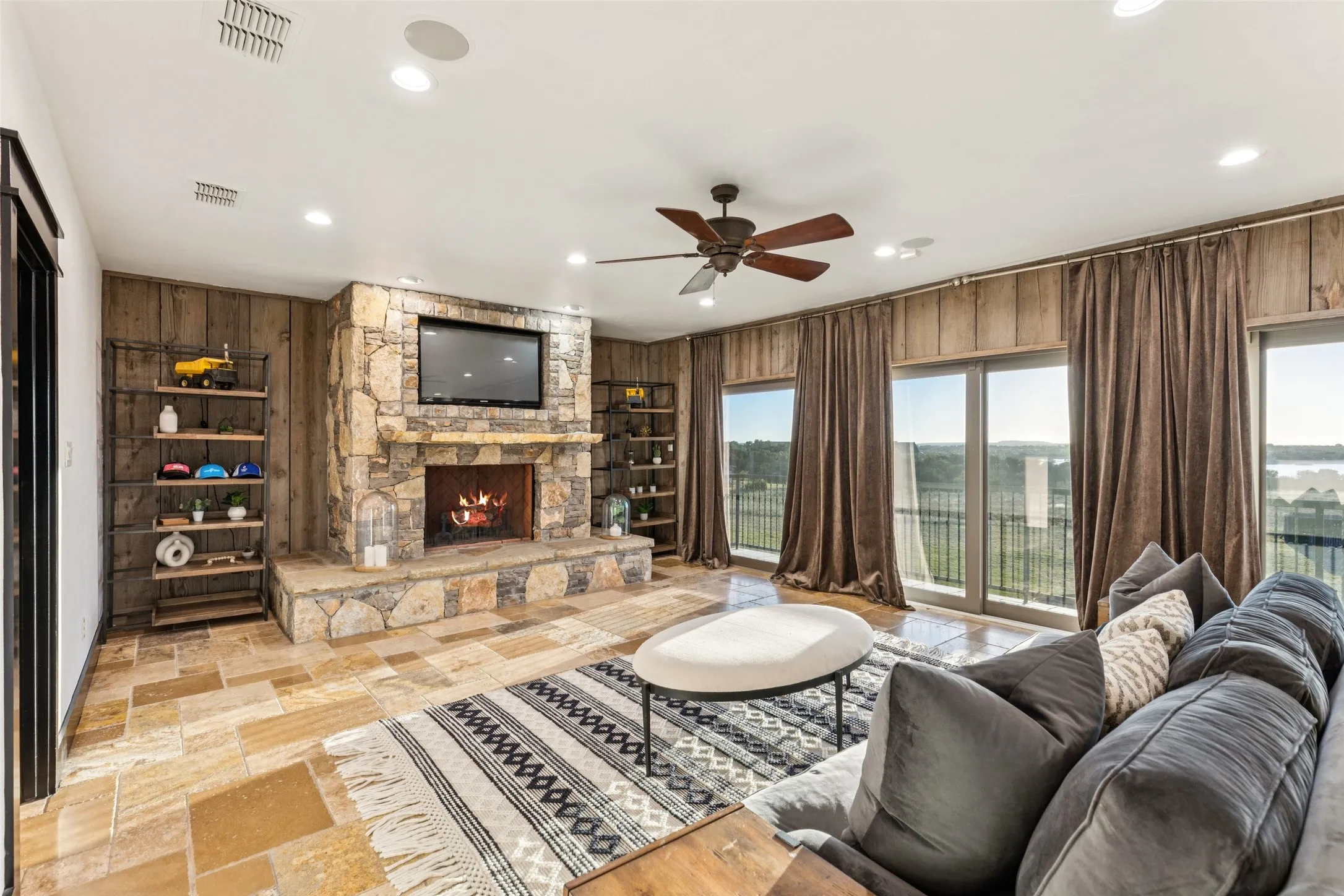 Single Family Residence For Sale in Palo Pinto County , 1091 Hill Country Court, Graford, Texas 76449, 8 Bedroom, 10 Bathroom, 8 Garage spaces, 10,824 Sqft, built in 1997, mls#21396480, Real Estate Agent in Graford, Homes For Sale in Palo Pinto county, Homes For Sale in Graford, Realtor in Graford Texas, Real Estate Brokerage Independent Realty Texas, Luminita Cordes Realtor