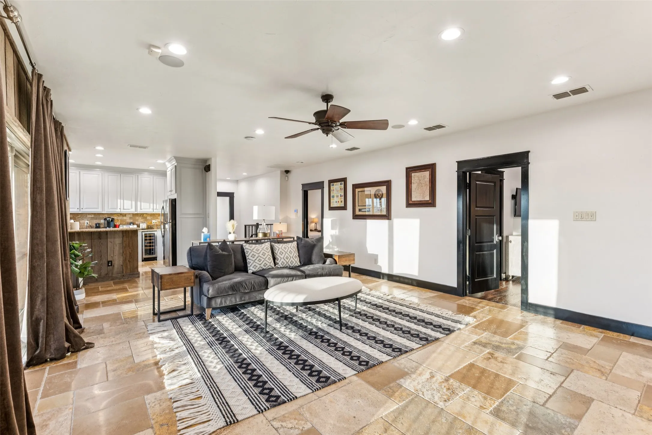 Single Family Residence For Sale in Palo Pinto County , 1091 Hill Country Court, Graford, Texas 76449, 8 Bedroom, 10 Bathroom, 8 Garage spaces, 10,824 Sqft, built in 1997, mls#21396480, Real Estate Agent in Graford, Homes For Sale in Palo Pinto county, Homes For Sale in Graford, Realtor in Graford Texas, Real Estate Brokerage Independent Realty Texas, Luminita Cordes Realtor
