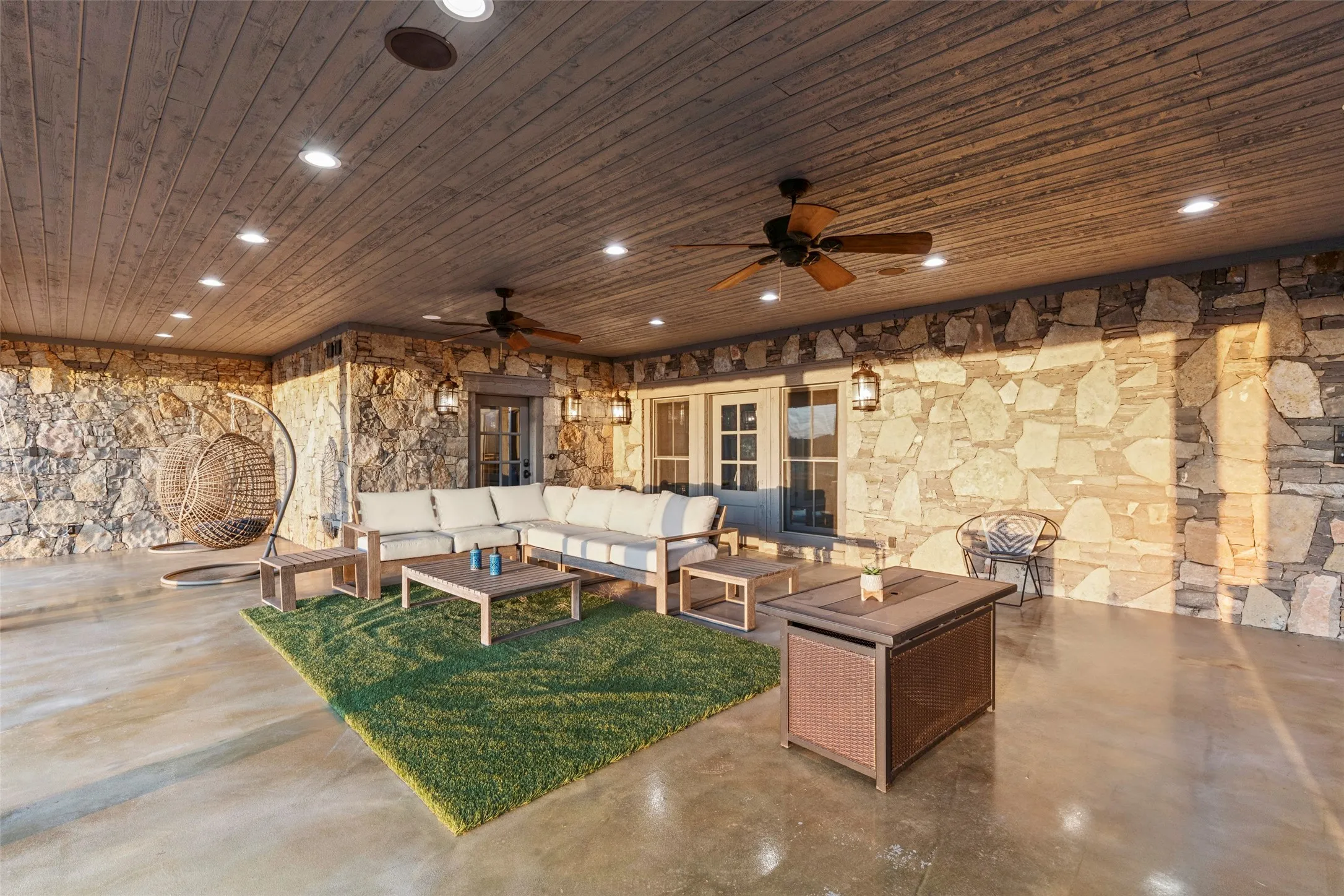 Single Family Residence For Sale in Palo Pinto County , 1091 Hill Country Court, Graford, Texas 76449, 8 Bedroom, 10 Bathroom, 8 Garage spaces, 10,824 Sqft, built in 1997, mls#21396480, Real Estate Agent in Graford, Homes For Sale in Palo Pinto county, Homes For Sale in Graford, Realtor in Graford Texas, Real Estate Brokerage Independent Realty Texas, Luminita Cordes Realtor