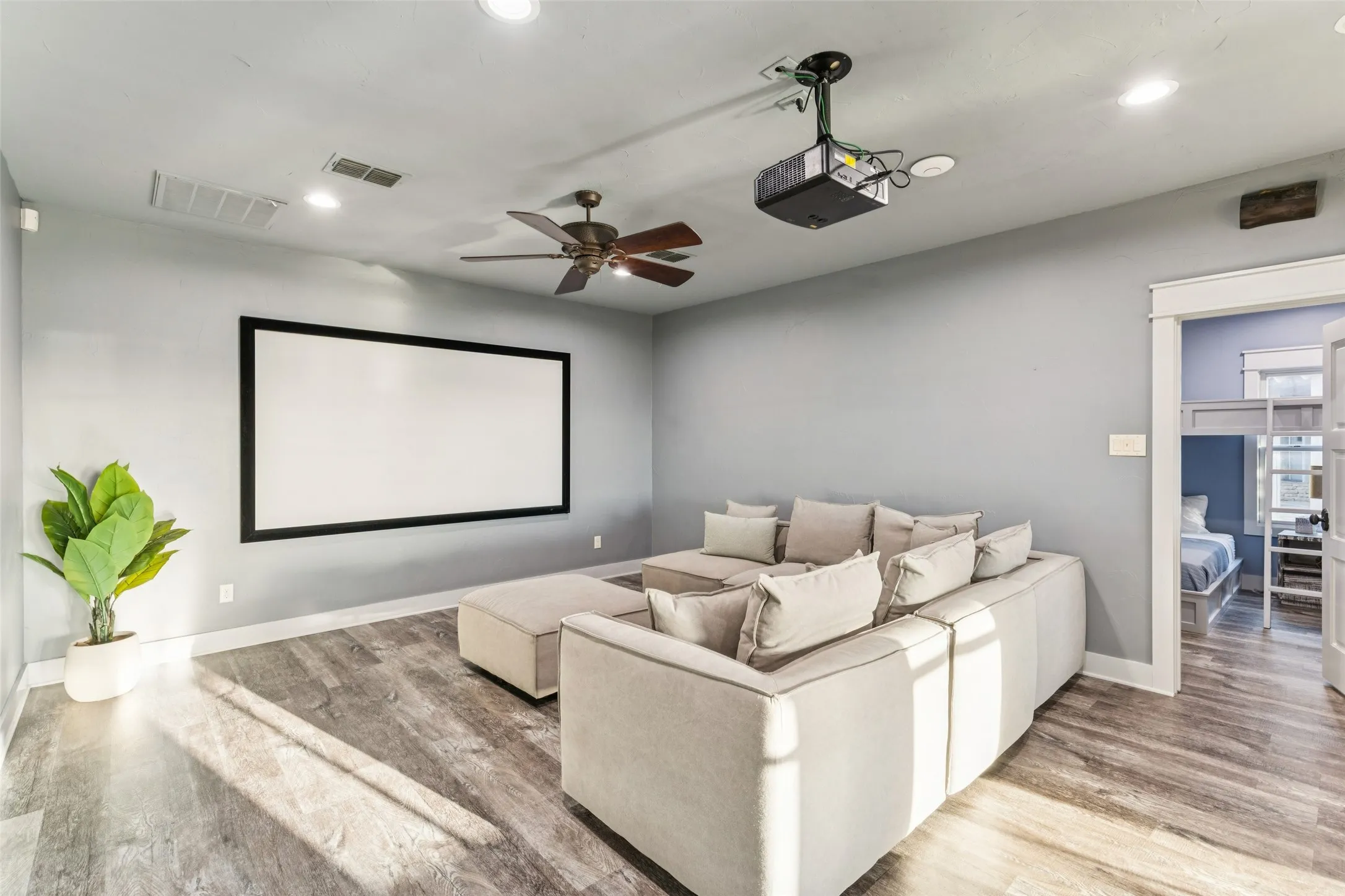 Single Family Residence For Sale in Palo Pinto County , 1091 Hill Country Court, Graford, Texas 76449, 8 Bedroom, 10 Bathroom, 8 Garage spaces, 10,824 Sqft, built in 1997, mls#21396480, Real Estate Agent in Graford, Homes For Sale in Palo Pinto county, Homes For Sale in Graford, Realtor in Graford Texas, Real Estate Brokerage Independent Realty Texas, Luminita Cordes Realtor