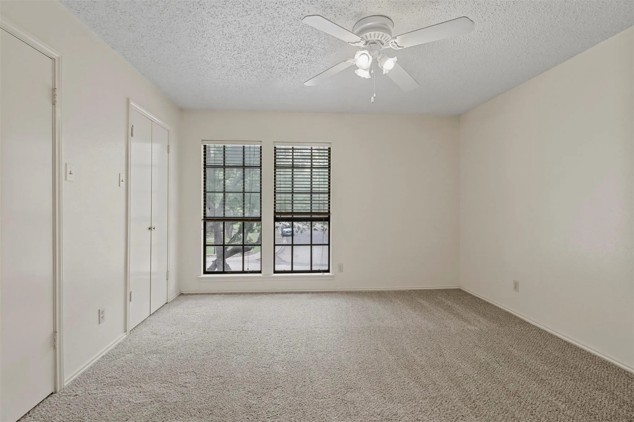 Condominium For Rent in Dallas County , 15221 Berry Trail 108, Dallas, Texas 75248, 1 Bedroom, 1 Bathroom, Garage spaces, 750 Sqft, built in 1981, mls#21397586, Real Estate Agent in Dallas, Homes For Rent in Dallas county, Homes For Rent in Dallas, Realtor in Dallas Texas, Real Estate Brokerage Independent Realty Texas, Luminita Cordes Realtor