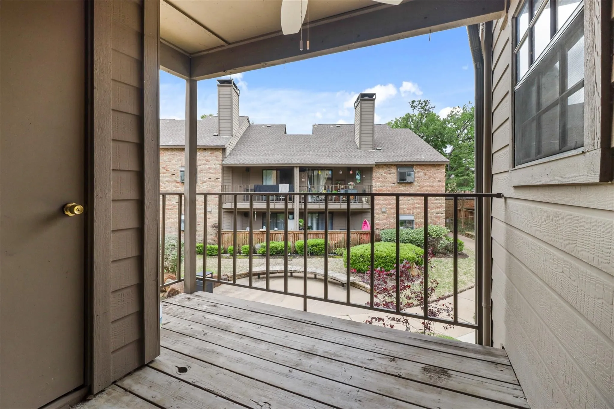 Condominium For Rent in Dallas County , 15221 Berry Trail 108, Dallas, Texas 75248, 1 Bedroom, 1 Bathroom, Garage spaces, 750 Sqft, built in 1981, mls#21397586, Real Estate Agent in Dallas, Homes For Rent in Dallas county, Homes For Rent in Dallas, Realtor in Dallas Texas, Real Estate Brokerage Independent Realty Texas, Luminita Cordes Realtor