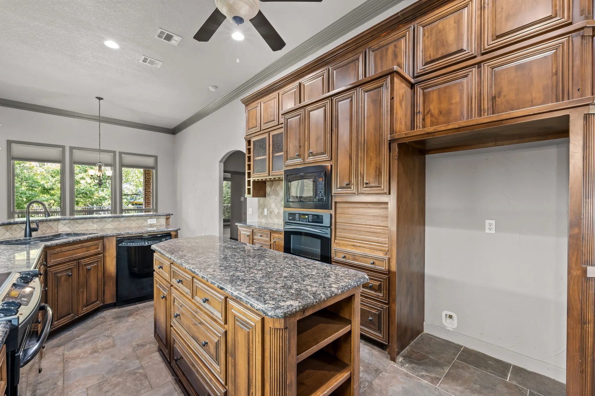 Plenty of cabinets