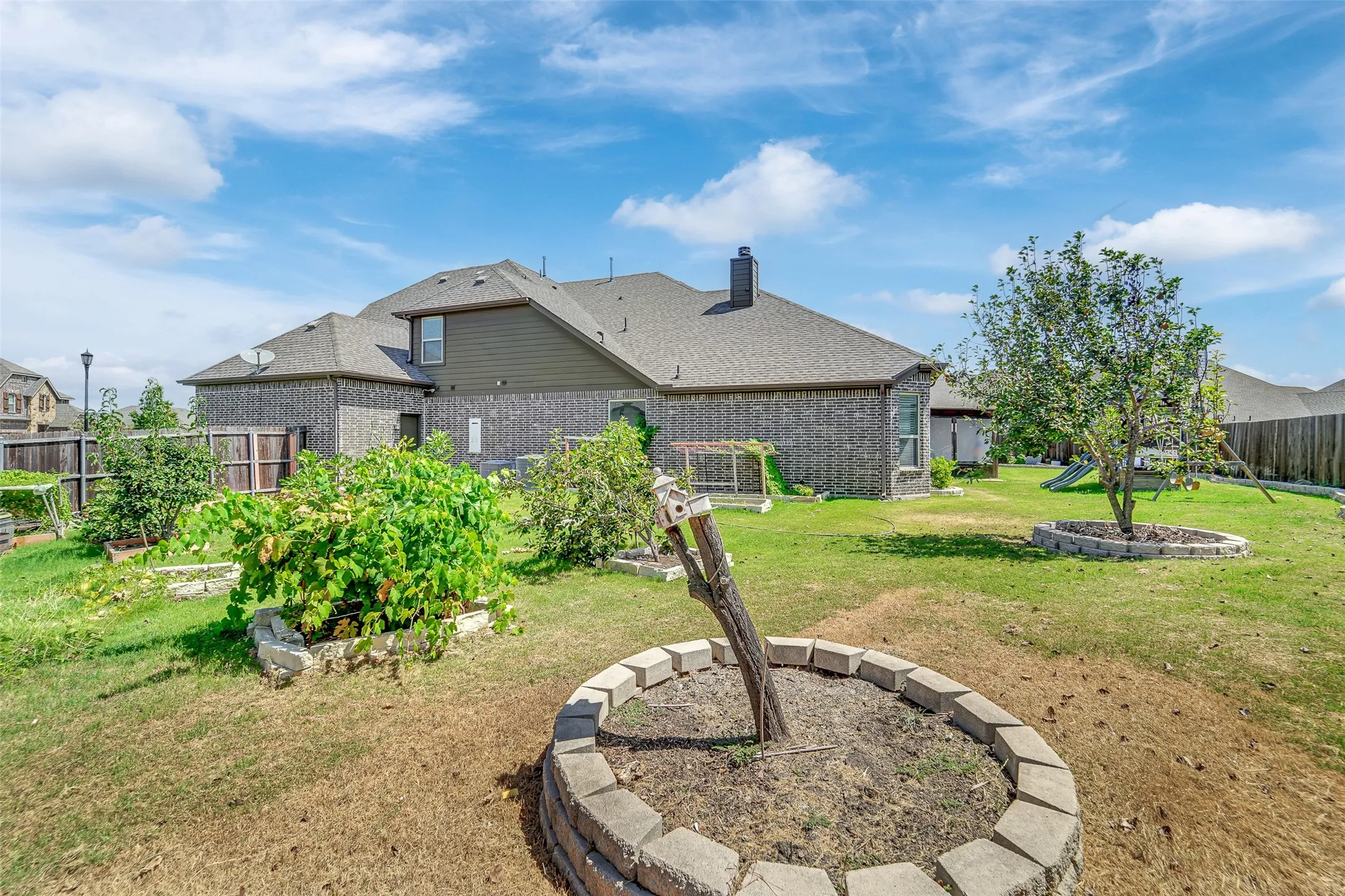 Single Family Residence For Rent in Rockwall County , 810 Acadia Court, Fate, Texas 75087, 4 Bedroom, 4 Bathroom, 3 Garage spaces, 3,482 Sqft, built in 2017, mls#21397597, Real Estate Agent in Fate, Homes For Rent in Rockwall county, Homes For Rent in Fate, Realtor in Fate Texas, Real Estate Brokerage Independent Realty Texas, Luminita Cordes Realtor