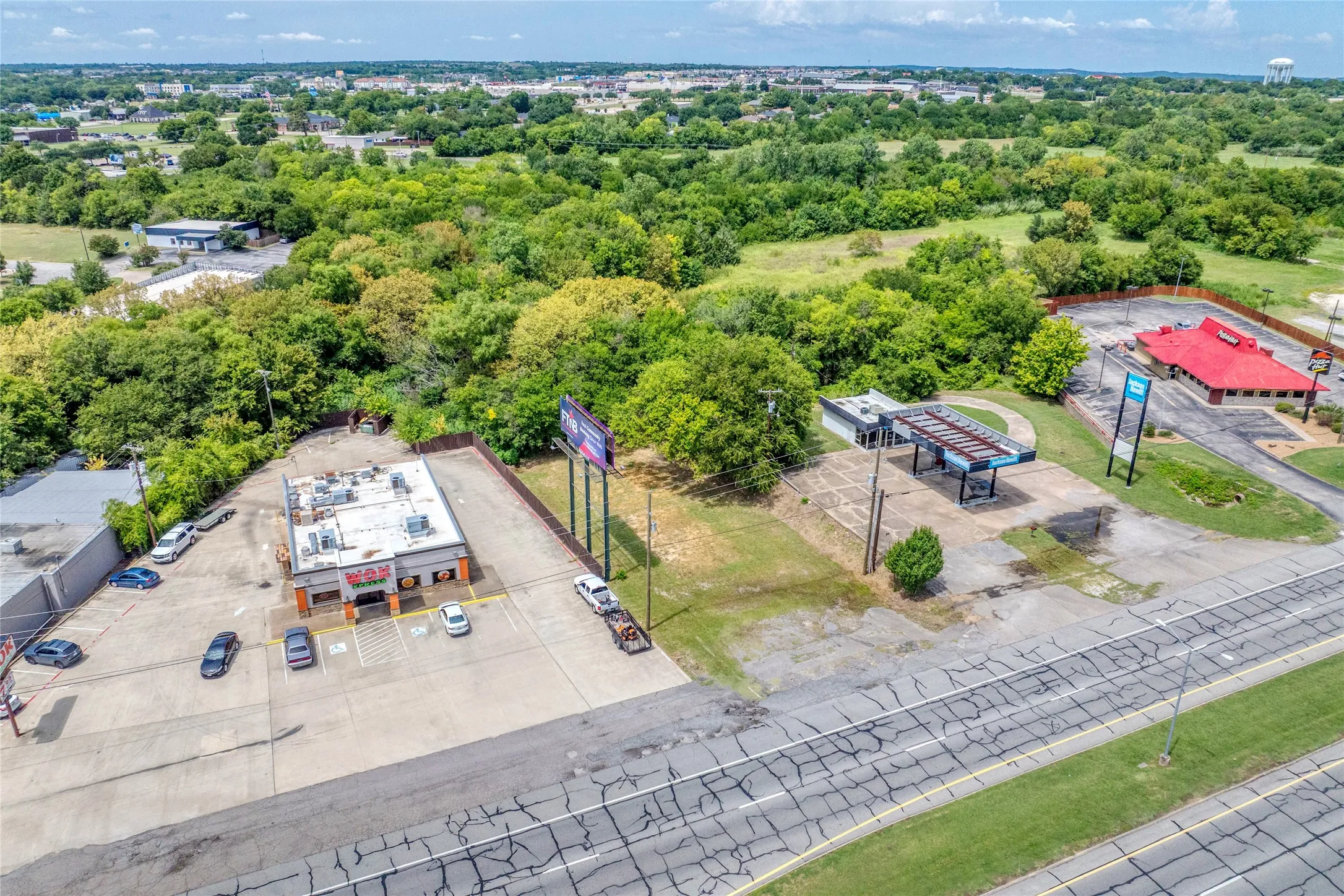Unimproved Land For Sale in Grayson County , 2012 Texoma Parkway, Sherman, Texas 75090, 0, 0, Garage spaces, 0 Sqft, built in 1956, mls#21397602, Real Estate Agent in Sherman, Homes For Sale in Grayson county, Homes For Sale in Sherman, Realtor in Sherman Texas, Real Estate Brokerage Independent Realty Texas, Luminita Cordes Realtor