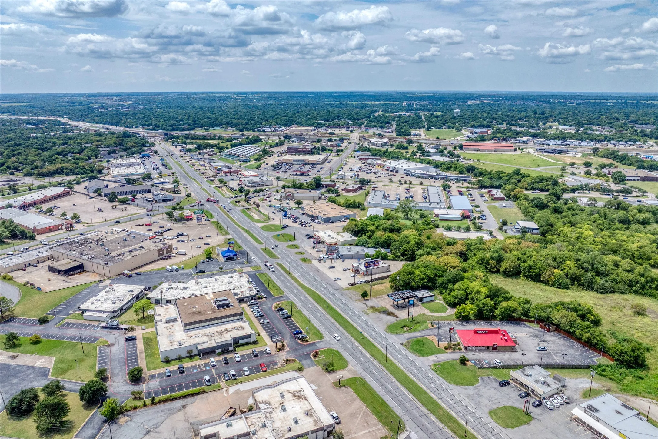 Unimproved Land For Sale in Grayson County , 2012 Texoma Parkway, Sherman, Texas 75090, 0, 0, Garage spaces, 0 Sqft, built in 1956, mls#21397602, Real Estate Agent in Sherman, Homes For Sale in Grayson county, Homes For Sale in Sherman, Realtor in Sherman Texas, Real Estate Brokerage Independent Realty Texas, Luminita Cordes Realtor