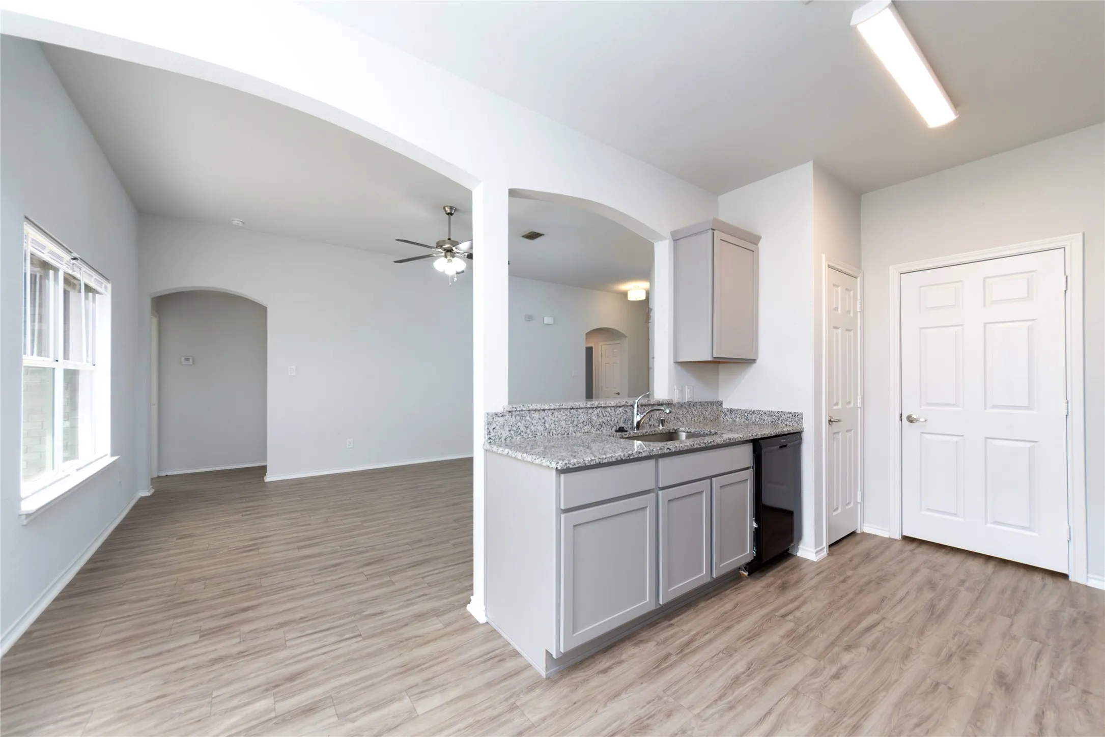 Single Family Residence For Rent in Tarrant County , 3928 Orcas Street, Fort Worth, Texas 76106, 3 Bedroom, 2 Bathroom, 2 Garage spaces, 1,410 Sqft, built in 2009, mls#21396335, Real Estate Agent in Fort Worth, Homes For Rent in Tarrant county, Homes For Rent in Fort Worth, Realtor in Fort Worth Texas, Real Estate Brokerage Independent Realty Texas, Luminita Cordes Realtor