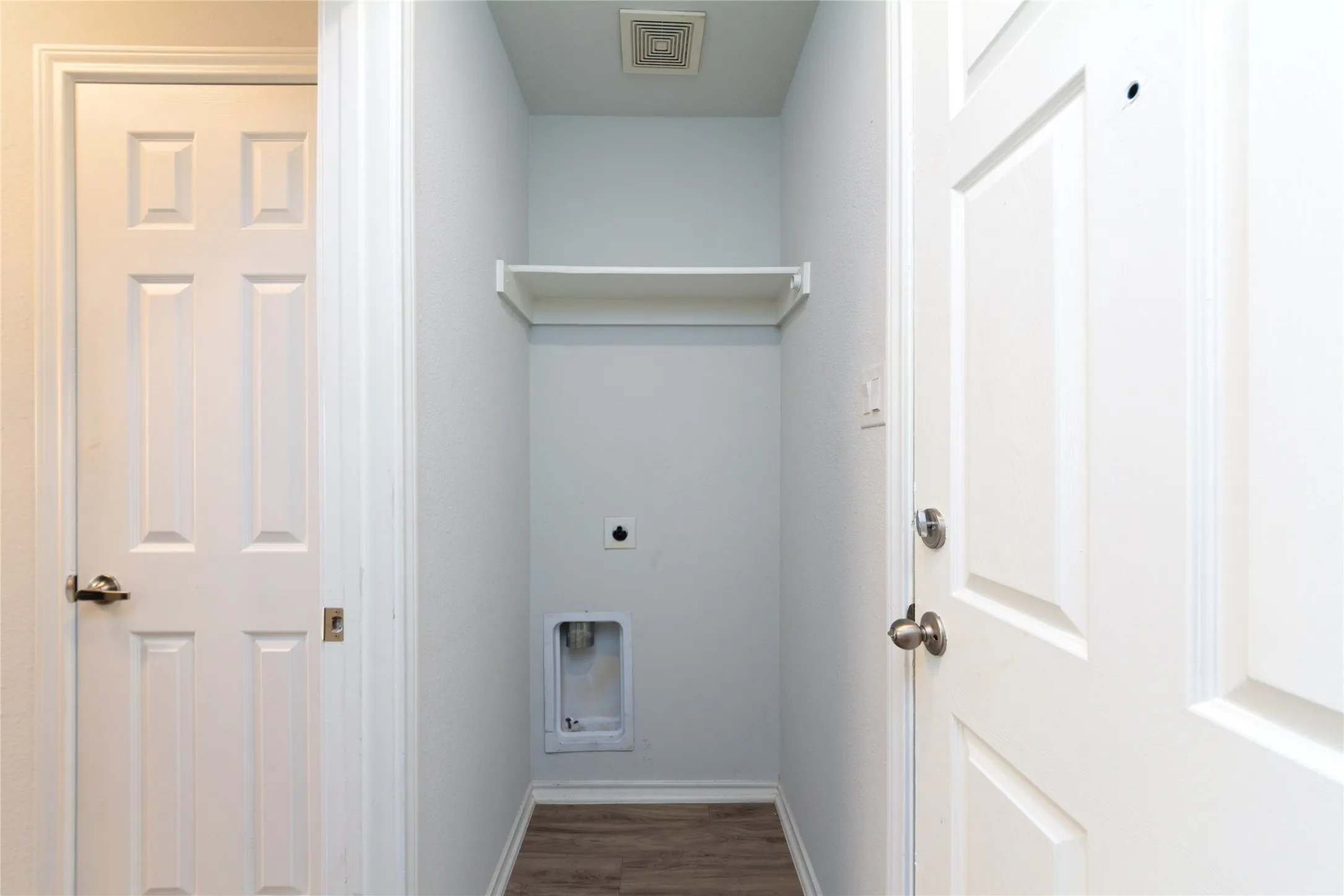 Single Family Residence For Rent in Tarrant County , 3928 Orcas Street, Fort Worth, Texas 76106, 3 Bedroom, 2 Bathroom, 2 Garage spaces, 1,410 Sqft, built in 2009, mls#21396335, Real Estate Agent in Fort Worth, Homes For Rent in Tarrant county, Homes For Rent in Fort Worth, Realtor in Fort Worth Texas, Real Estate Brokerage Independent Realty Texas, Luminita Cordes Realtor