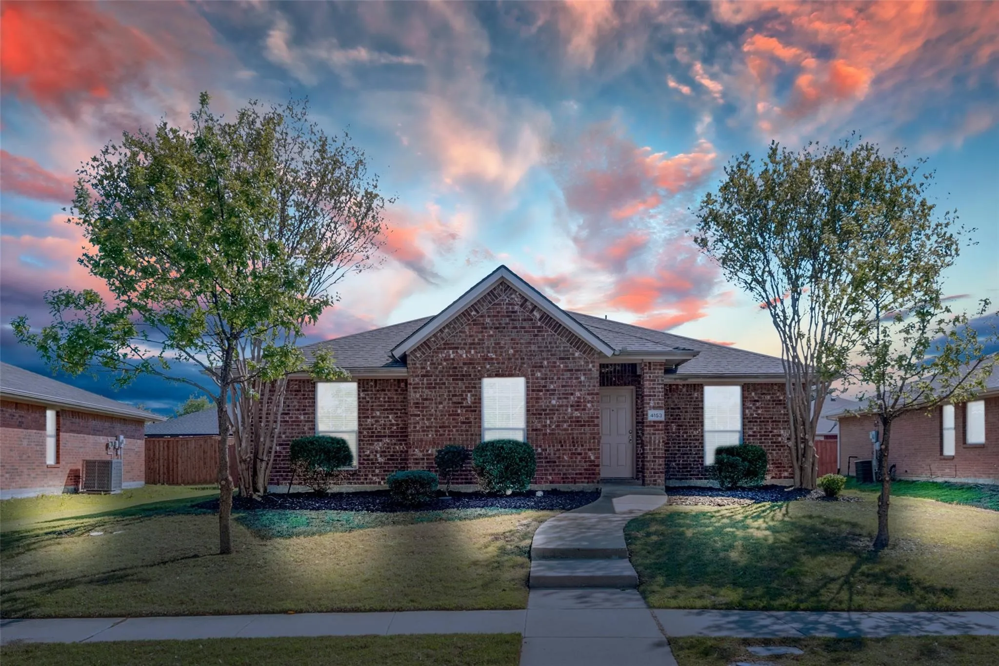 Single Family Residence For Rent in Denton County , 4153 Cherry Ridge Drive, Frisco, Texas 75035, 3 Bedroom, 2 Bathroom, 2 Garage spaces, 1,900 Sqft, built in 2004, mls#21393524, Real Estate Agent in Frisco, Homes For Rent in Denton county, Homes For Rent in Frisco, Realtor in Frisco Texas, Real Estate Brokerage Independent Realty Texas, Luminita Cordes Realtor