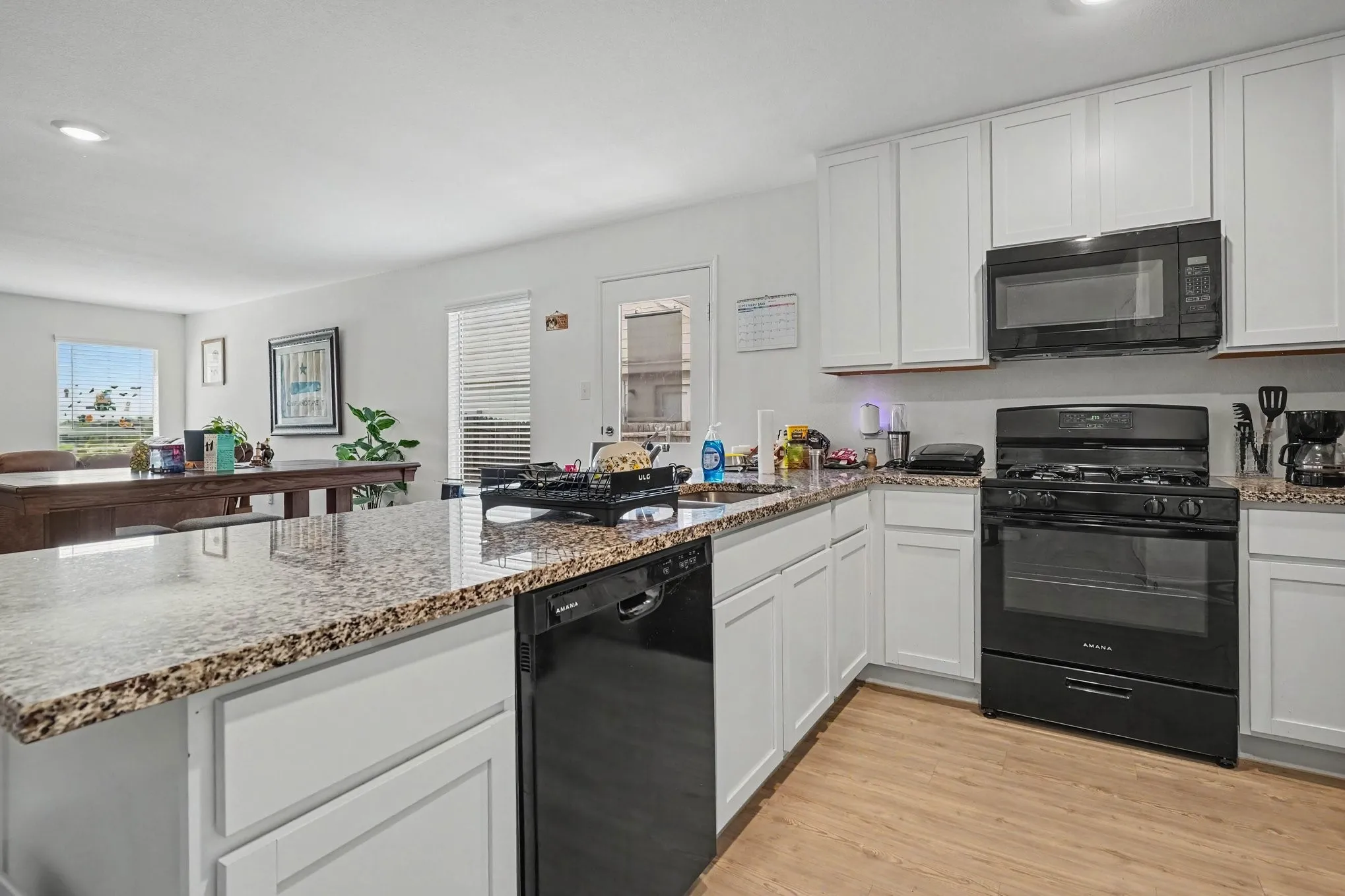 Single Family Residence For Sale in Wise County , 11722 Glorietta Road, Rhome, Texas 76078, 3 Bedroom, 2 Bathroom, 2 Garage spaces, 1,266 Sqft, built in 2024, mls#21397421, Real Estate Agent in Rhome, Homes For Sale in Wise county, Homes For Sale in Rhome, Realtor in Rhome Texas, Real Estate Brokerage Independent Realty Texas, Luminita Cordes Realtor