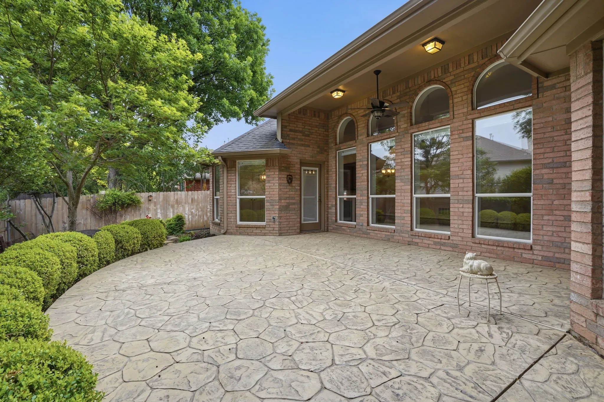 Single Family Residence For Sale in Tarrant County , 1921 Old York Drive, Keller, Texas 76248, 4 Bedroom, 3 Bathroom, 2 Garage spaces, 2,845 Sqft, built in 1999, mls#21391956, Real Estate Agent in Keller, Homes For Sale in Tarrant county, Homes For Sale in Keller, Realtor in Keller Texas, Real Estate Brokerage Independent Realty Texas, Luminita Cordes Realtor