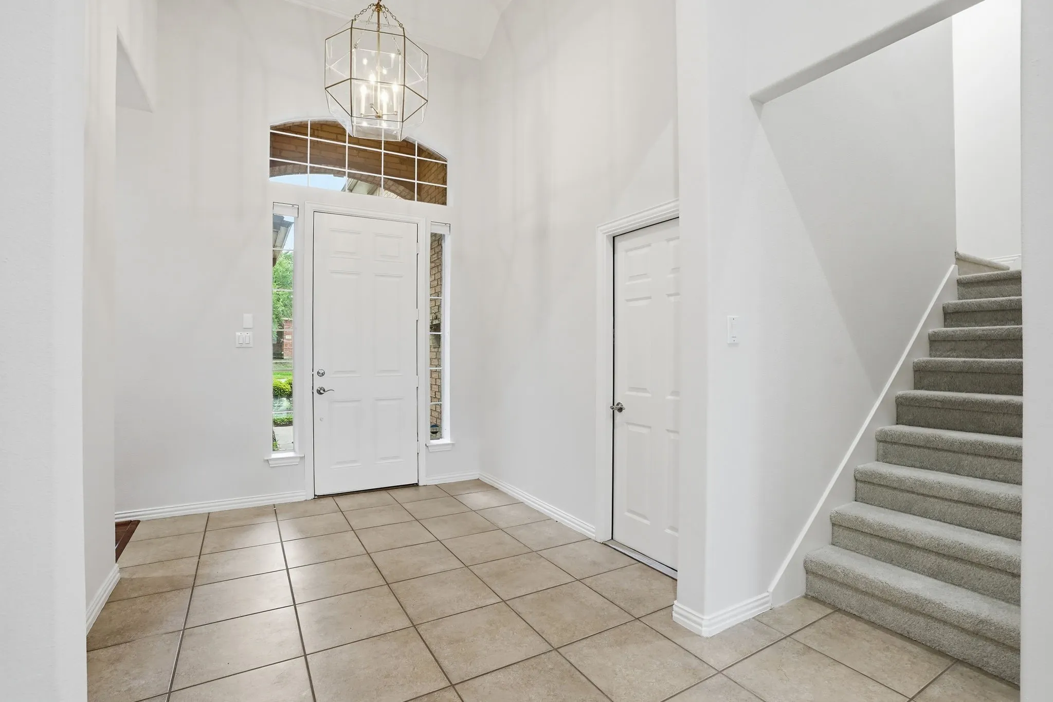 Single Family Residence For Sale in Tarrant County , 1921 Old York Drive, Keller, Texas 76248, 4 Bedroom, 3 Bathroom, 2 Garage spaces, 2,845 Sqft, built in 1999, mls#21391956, Real Estate Agent in Keller, Homes For Sale in Tarrant county, Homes For Sale in Keller, Realtor in Keller Texas, Real Estate Brokerage Independent Realty Texas, Luminita Cordes Realtor