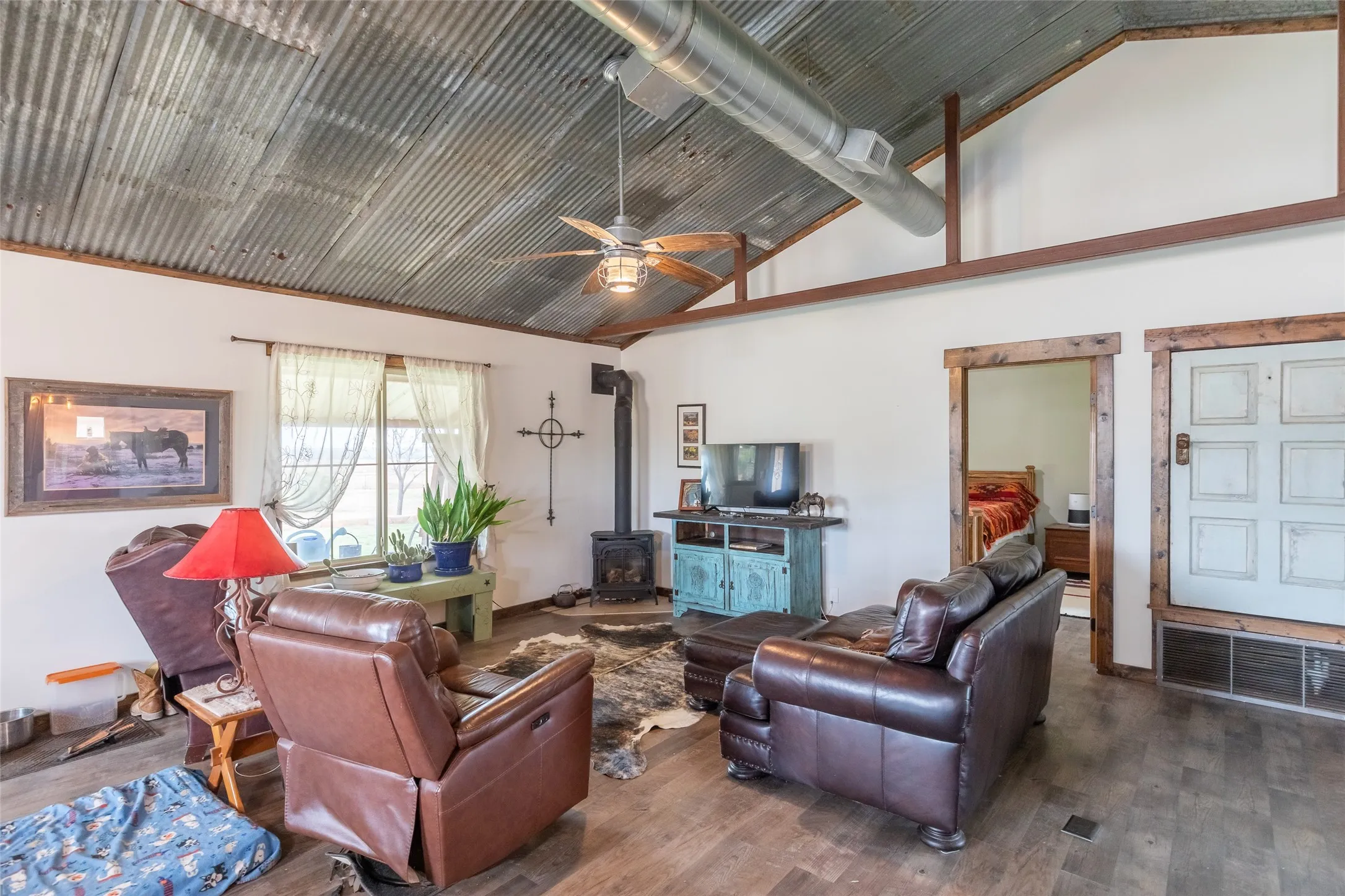 Single Family Residence For Sale in Jones County , 14505 County Road 453, Merkel, Texas 79536, 2 Bedroom, 2 Bathroom, Garage spaces, 1,350 Sqft, built in 2015, mls#21394515, Real Estate Agent in Merkel, Homes For Sale in Jones county, Homes For Sale in Merkel, Realtor in Merkel Texas, Real Estate Brokerage Independent Realty Texas, Luminita Cordes Realtor