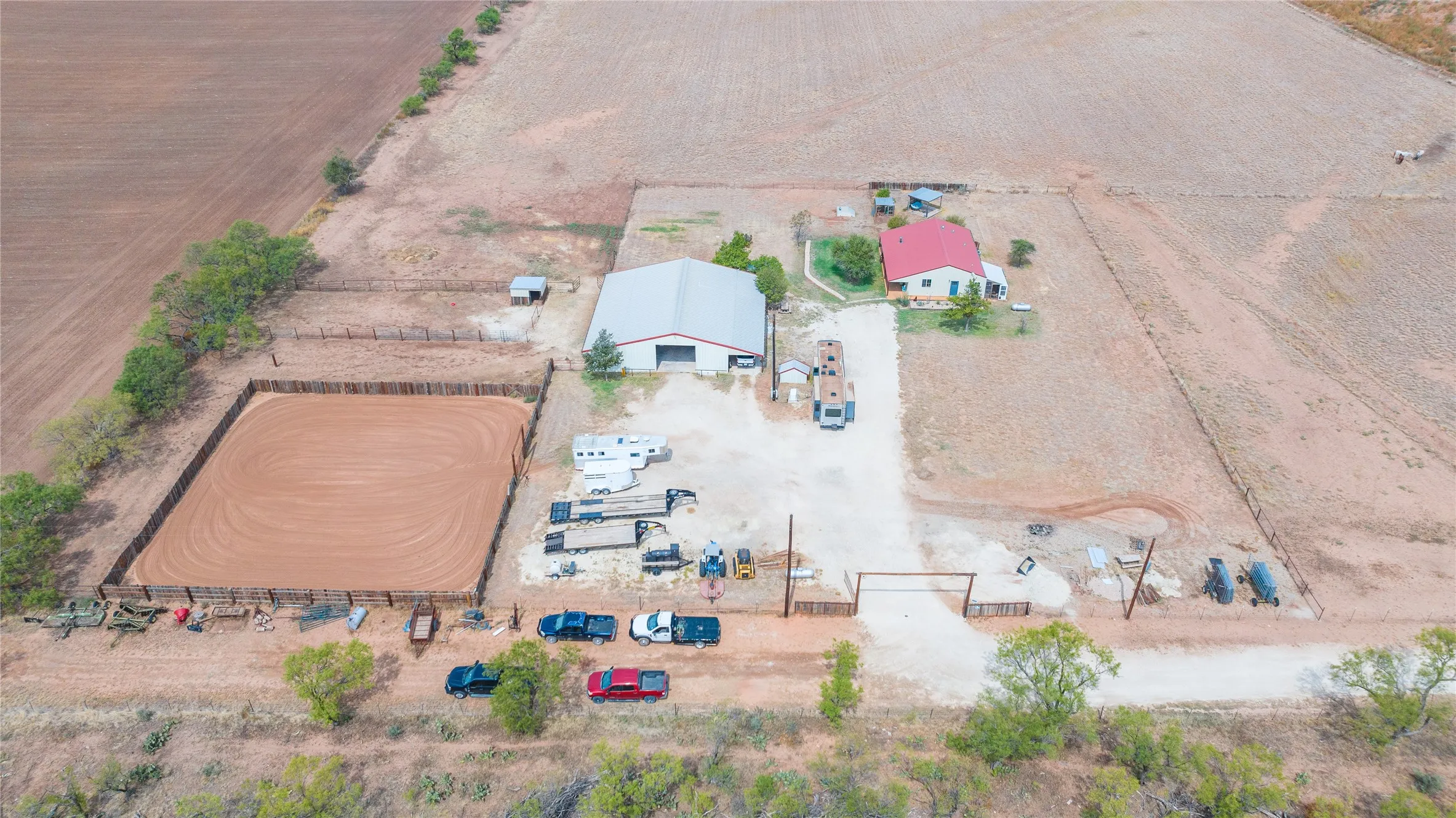 Single Family Residence For Sale in Jones County , 14505 County Road 453, Merkel, Texas 79536, 2 Bedroom, 2 Bathroom, Garage spaces, 1,350 Sqft, built in 2015, mls#21394515, Real Estate Agent in Merkel, Homes For Sale in Jones county, Homes For Sale in Merkel, Realtor in Merkel Texas, Real Estate Brokerage Independent Realty Texas, Luminita Cordes Realtor