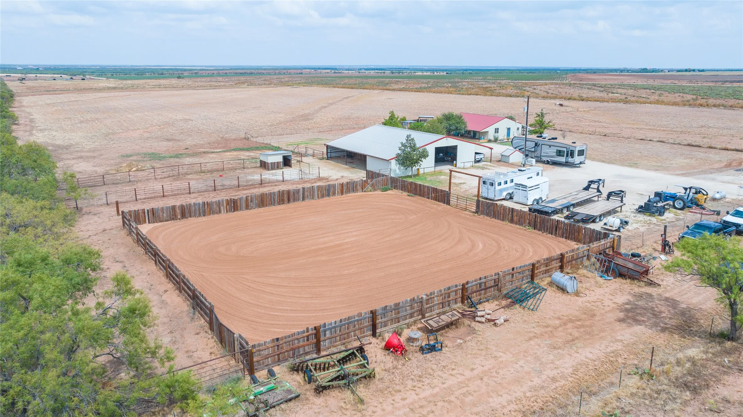 Single Family Residence For Sale in Jones County , 14505 County Road 453, Merkel, Texas 79536, 2 Bedroom, 2 Bathroom, Garage spaces, 1,350 Sqft, built in 2015, mls#21394515, Real Estate Agent in Merkel, Homes For Sale in Jones county, Homes For Sale in Merkel, Realtor in Merkel Texas, Real Estate Brokerage Independent Realty Texas, Luminita Cordes Realtor