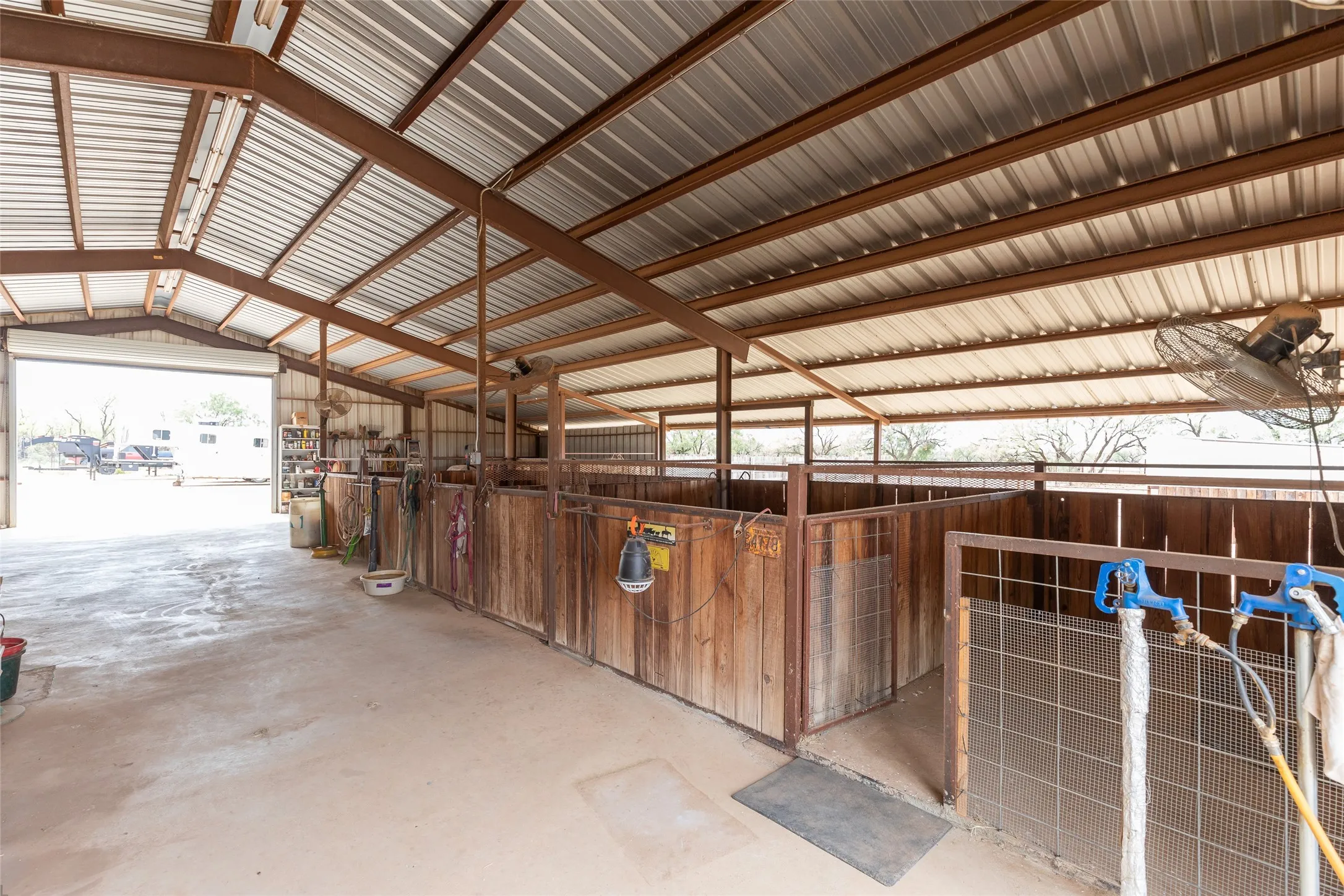 Single Family Residence For Sale in Jones County , 14505 County Road 453, Merkel, Texas 79536, 2 Bedroom, 2 Bathroom, Garage spaces, 1,350 Sqft, built in 2015, mls#21394515, Real Estate Agent in Merkel, Homes For Sale in Jones county, Homes For Sale in Merkel, Realtor in Merkel Texas, Real Estate Brokerage Independent Realty Texas, Luminita Cordes Realtor