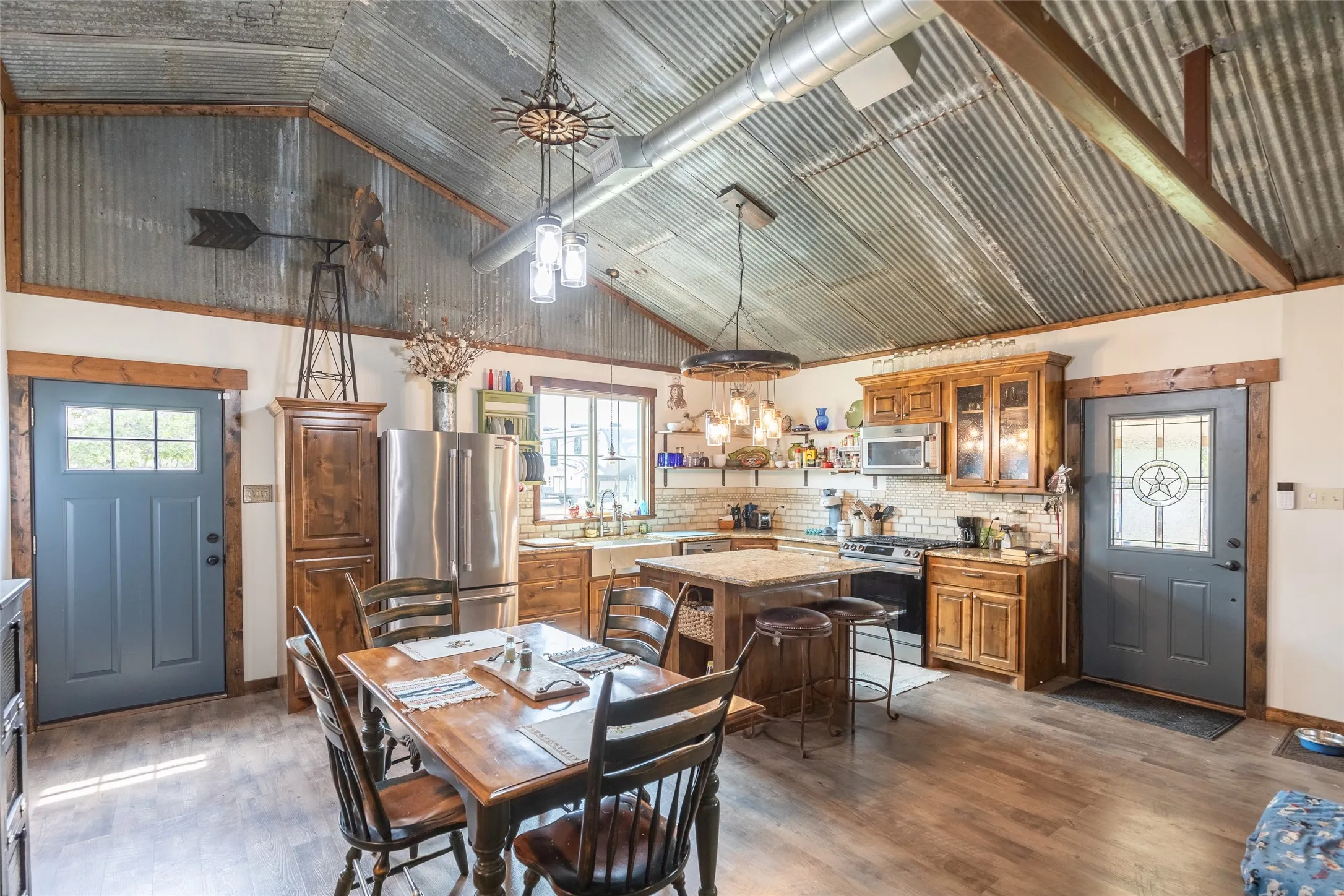 Single Family Residence For Sale in Jones County , 14505 County Road 453, Merkel, Texas 79536, 2 Bedroom, 2 Bathroom, Garage spaces, 1,350 Sqft, built in 2015, mls#21394515, Real Estate Agent in Merkel, Homes For Sale in Jones county, Homes For Sale in Merkel, Realtor in Merkel Texas, Real Estate Brokerage Independent Realty Texas, Luminita Cordes Realtor