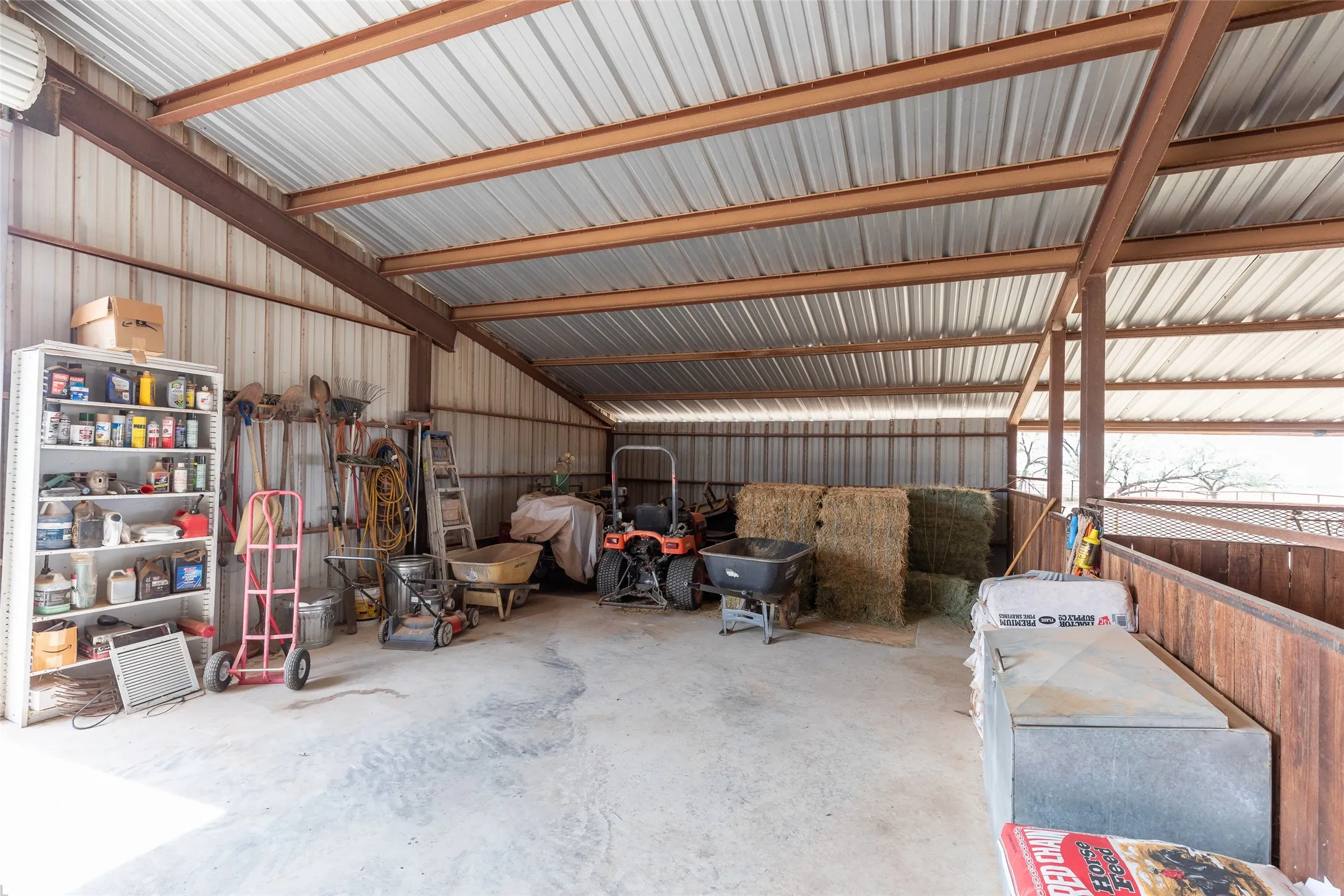Single Family Residence For Sale in Jones County , 14505 County Road 453, Merkel, Texas 79536, 2 Bedroom, 2 Bathroom, Garage spaces, 1,350 Sqft, built in 2015, mls#21394515, Real Estate Agent in Merkel, Homes For Sale in Jones county, Homes For Sale in Merkel, Realtor in Merkel Texas, Real Estate Brokerage Independent Realty Texas, Luminita Cordes Realtor