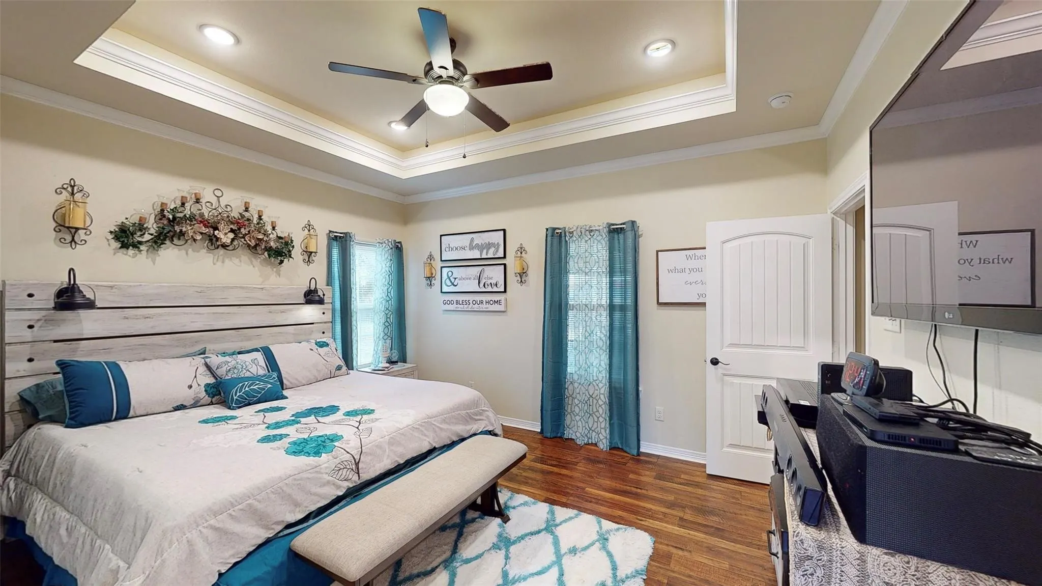Single Family Residence For Sale in Smith County , 853 County Road 37, Tyler, Texas 75706, 3 Bedroom, 3 Bathroom, 2 Garage spaces, 1,949 Sqft, built in 2019, mls#21397648, Real Estate Agent in Tyler, Homes For Sale in Smith county, Homes For Sale in Tyler, Realtor in Tyler Texas, Real Estate Brokerage Independent Realty Texas, Luminita Cordes Realtor