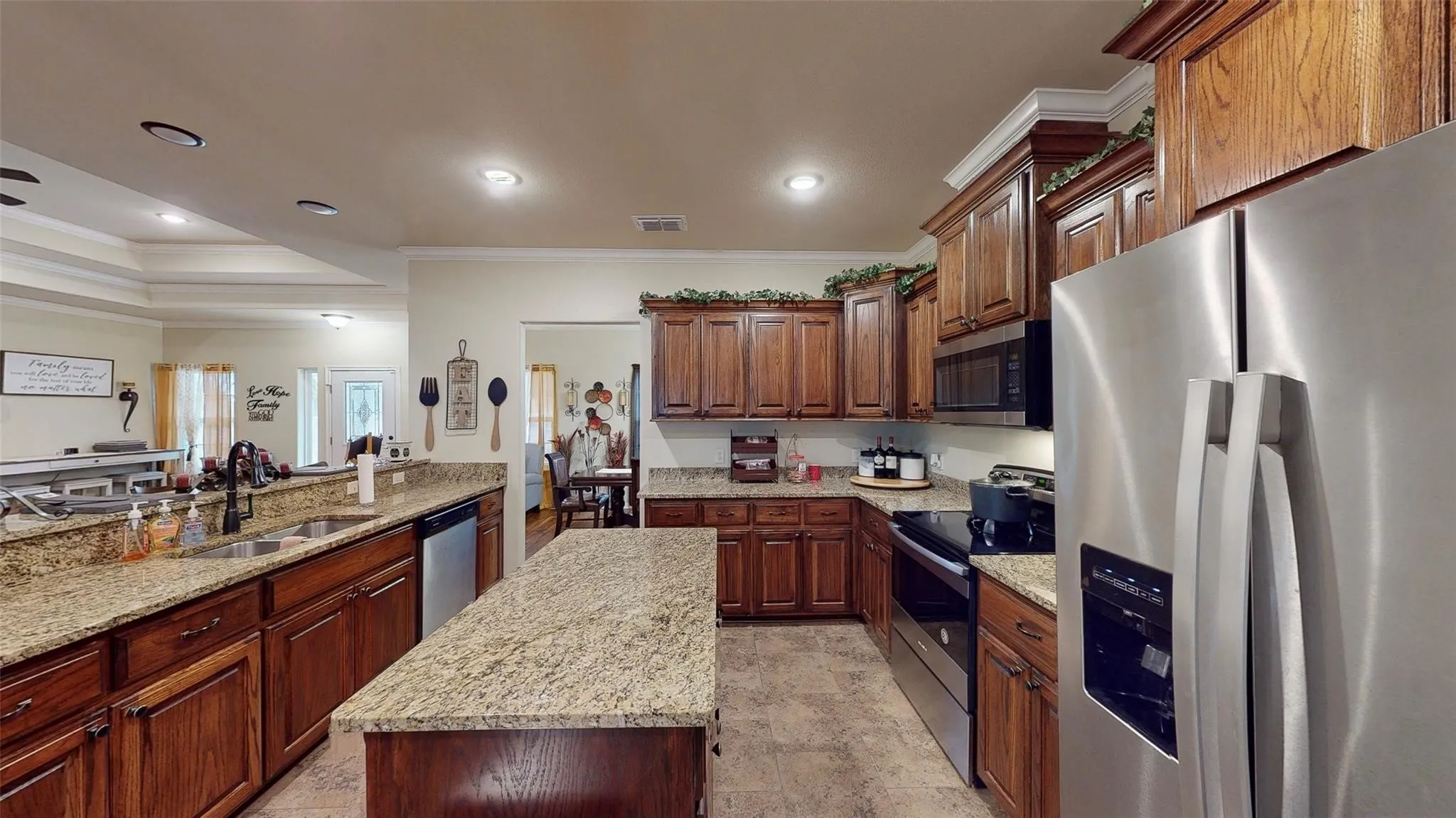 Single Family Residence For Sale in Smith County , 853 County Road 37, Tyler, Texas 75706, 3 Bedroom, 3 Bathroom, 2 Garage spaces, 1,949 Sqft, built in 2019, mls#21397648, Real Estate Agent in Tyler, Homes For Sale in Smith county, Homes For Sale in Tyler, Realtor in Tyler Texas, Real Estate Brokerage Independent Realty Texas, Luminita Cordes Realtor