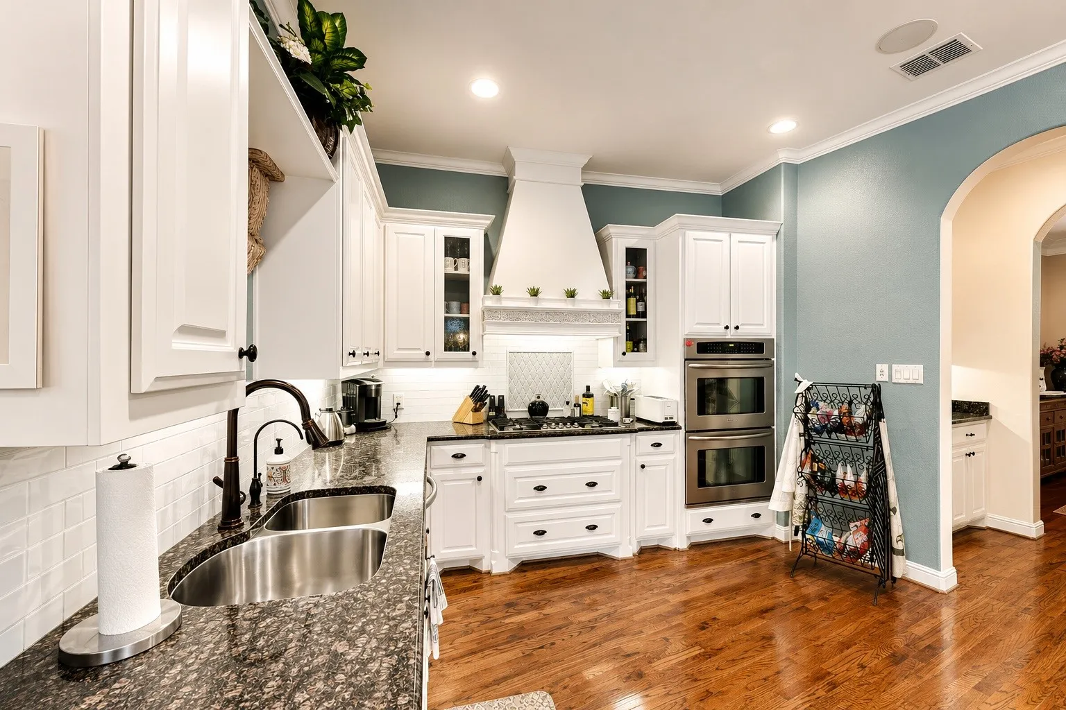 Single Family Residence For Rent in Tarrant County , 2929 Park Arbor Court, Fort Worth, Texas 76116, 3 Bedroom, 4 Bathroom, 2 Garage spaces, 3,642 Sqft, built in 2008, mls#21397665, Real Estate Agent in Fort Worth, Homes For Rent in Tarrant county, Homes For Rent in Fort Worth, Realtor in Fort Worth Texas, Real Estate Brokerage Independent Realty Texas, Luminita Cordes Realtor