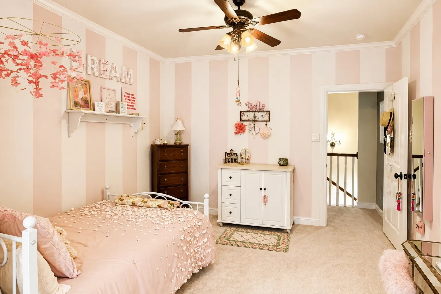 Single Family Residence For Rent in Tarrant County , 2929 Park Arbor Court, Fort Worth, Texas 76116, 3 Bedroom, 4 Bathroom, 2 Garage spaces, 3,642 Sqft, built in 2008, mls#21397665, Real Estate Agent in Fort Worth, Homes For Rent in Tarrant county, Homes For Rent in Fort Worth, Realtor in Fort Worth Texas, Real Estate Brokerage Independent Realty Texas, Luminita Cordes Realtor