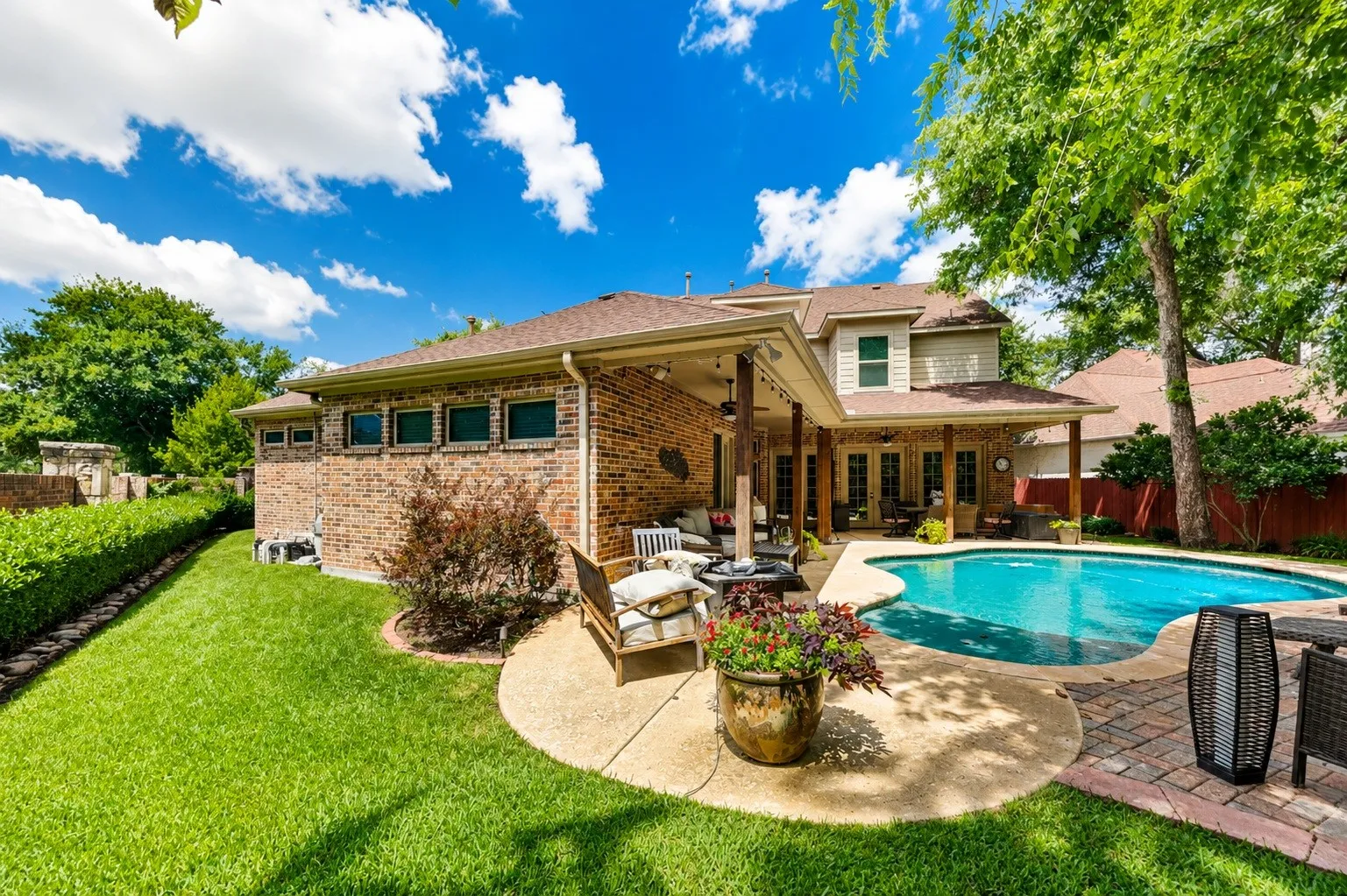 Single Family Residence For Rent in Tarrant County , 2929 Park Arbor Court, Fort Worth, Texas 76116, 3 Bedroom, 4 Bathroom, 2 Garage spaces, 3,642 Sqft, built in 2008, mls#21397665, Real Estate Agent in Fort Worth, Homes For Rent in Tarrant county, Homes For Rent in Fort Worth, Realtor in Fort Worth Texas, Real Estate Brokerage Independent Realty Texas, Luminita Cordes Realtor