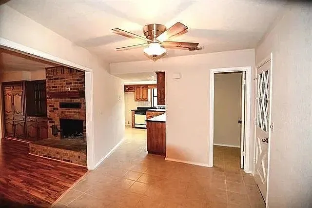 Single Family Residence For Sale in Erath County , 910 N lydia Street, Stephenville, Texas 76401, 4 Bedroom, 3 Bathroom, 2 Garage spaces, 2,860 Sqft, built in 1978, mls#21397666, Real Estate Agent in Stephenville, Homes For Sale in Erath county, Homes For Sale in Stephenville, Realtor in Stephenville Texas, Real Estate Brokerage Independent Realty Texas, Luminita Cordes Realtor