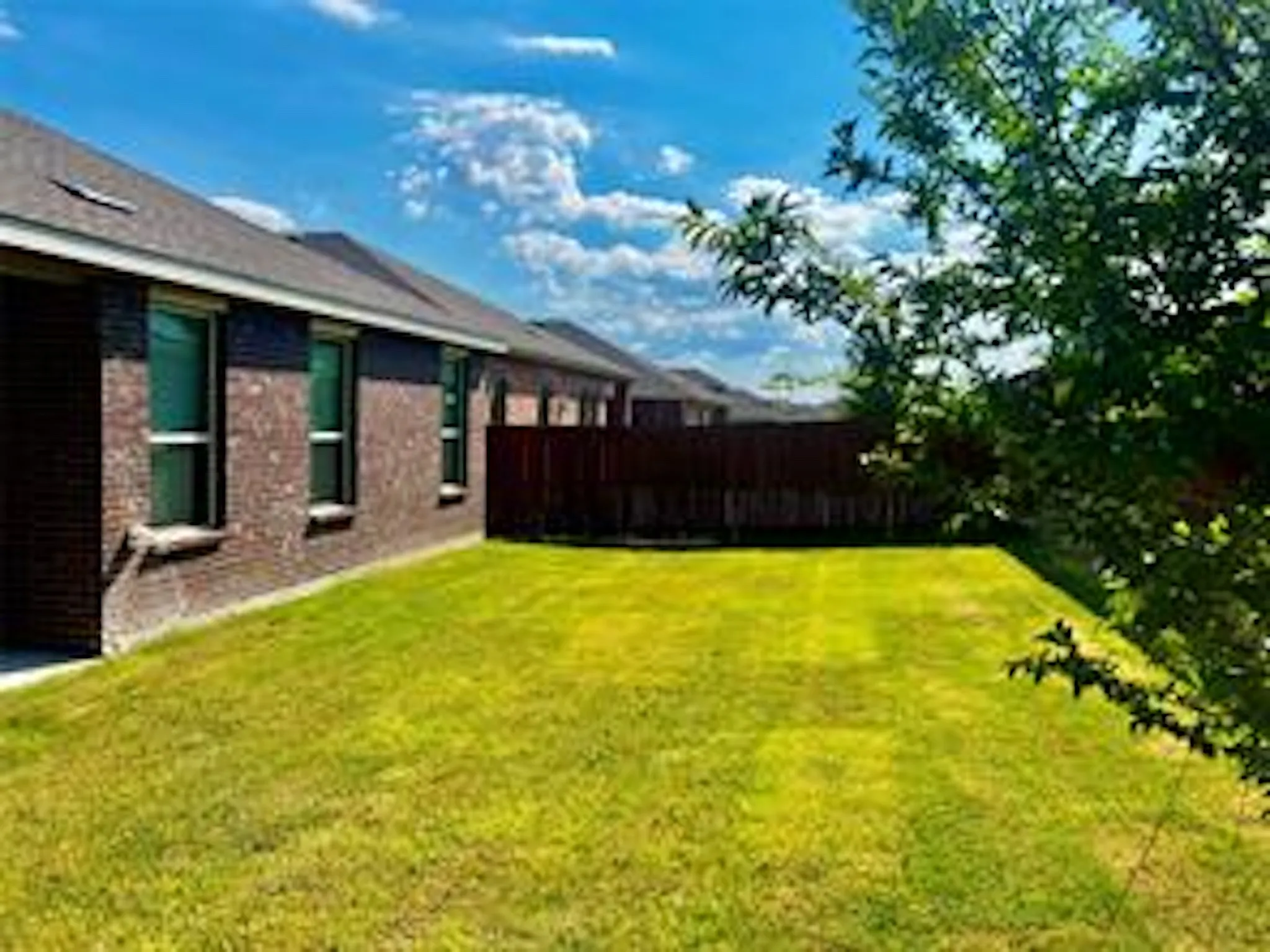Single Family Residence For Sale in Collin County , 2000 Stinnet Street, Anna, Texas 75409, 3 Bedroom, 2 Bathroom, 2 Garage spaces, 2,029 Sqft, built in 2023, mls#21396204, Real Estate Agent in Anna, Homes For Sale in Collin county, Homes For Sale in Anna, Realtor in Anna Texas, Real Estate Brokerage Independent Realty Texas, Luminita Cordes Realtor