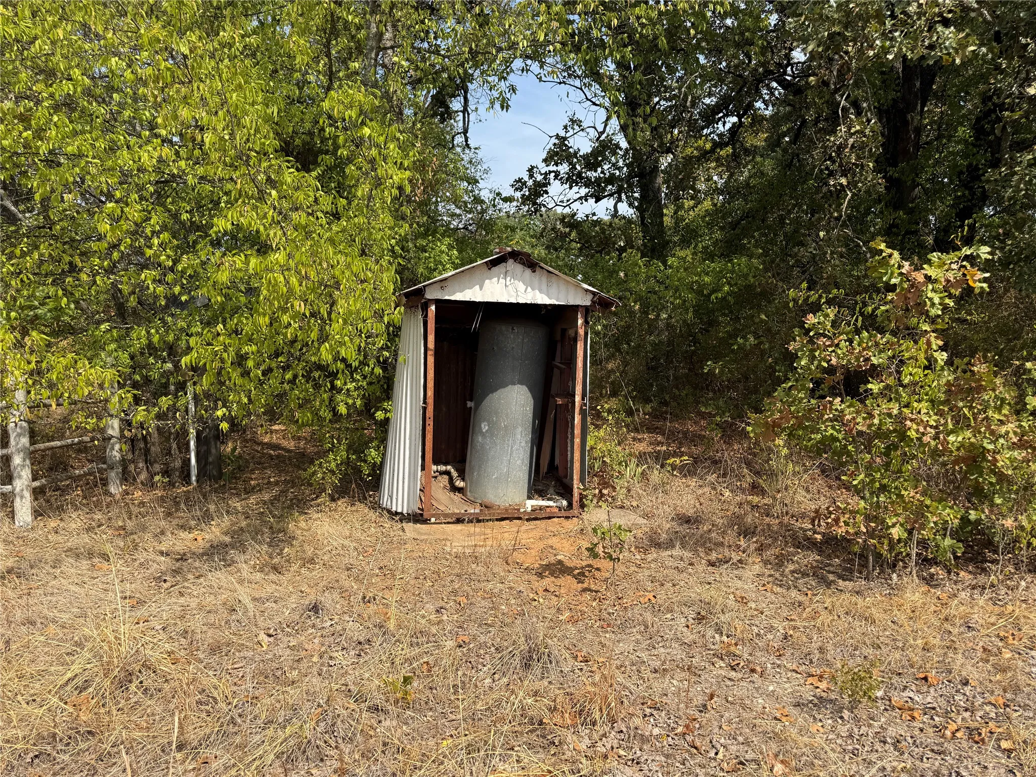 Warehouse For Sale in Wood County , 4732 St Hwy 154 Highway, Yantis, Texas 75497, 0, 0, Garage spaces, 0 Sqft, built in 1989, mls#21390900, Real Estate Agent in Yantis, Homes For Sale in Wood county, Homes For Sale in Yantis, Realtor in Yantis Texas, Real Estate Brokerage Independent Realty Texas, Luminita Cordes Realtor