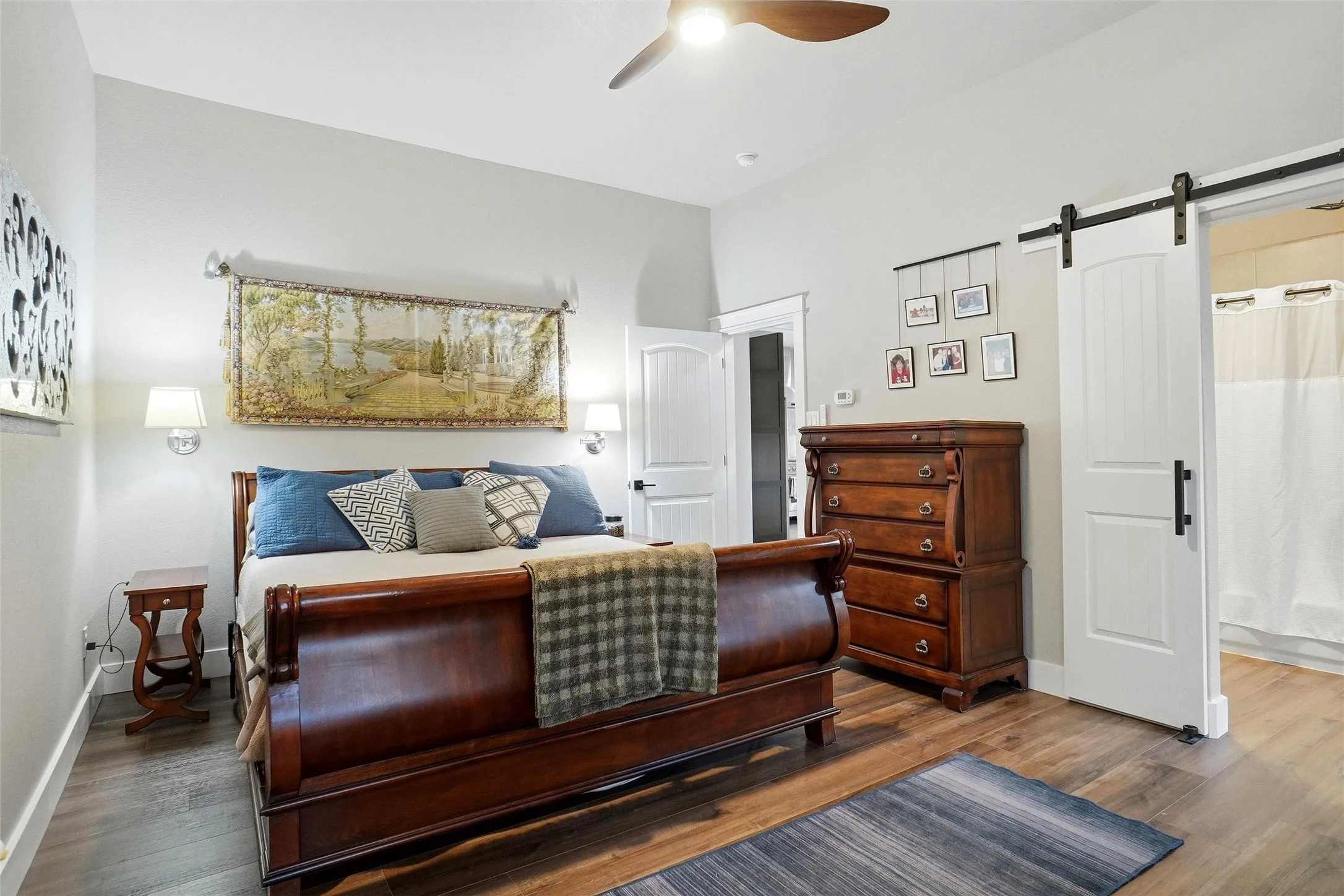 Single Family Residence For Sale in Tarrant County , 905 Mary Drive, Hurst, Texas 76053, 3 Bedroom, 2 Bathroom, 2 Garage spaces, 1,529 Sqft, built in 2014, mls#21393170, Real Estate Agent in Hurst, Homes For Sale in Tarrant county, Homes For Sale in Hurst, Realtor in Hurst Texas, Real Estate Brokerage Independent Realty Texas, Luminita Cordes Realtor