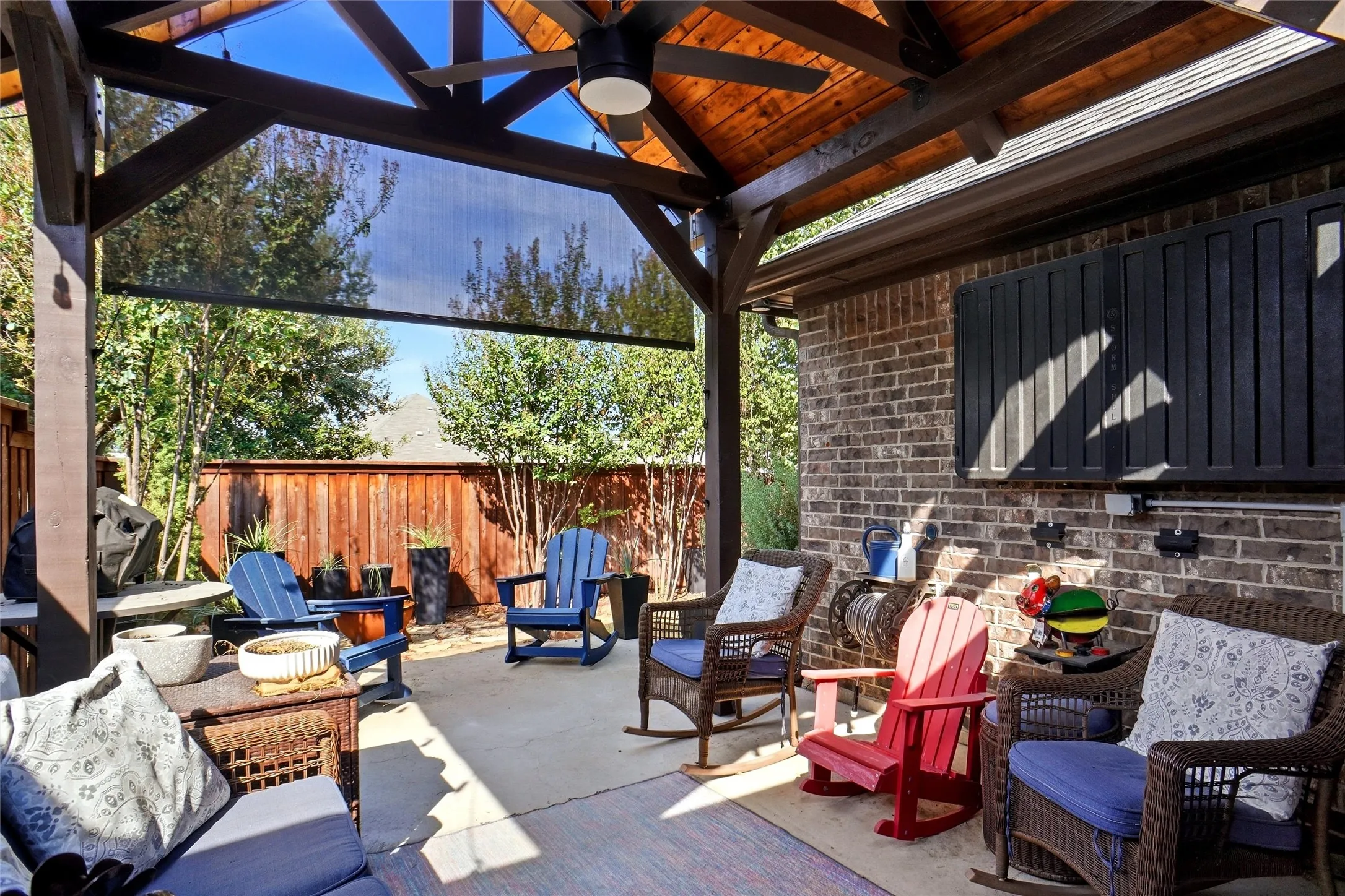 Single Family Residence For Sale in Tarrant County , 905 Mary Drive, Hurst, Texas 76053, 3 Bedroom, 2 Bathroom, 2 Garage spaces, 1,529 Sqft, built in 2014, mls#21393170, Real Estate Agent in Hurst, Homes For Sale in Tarrant county, Homes For Sale in Hurst, Realtor in Hurst Texas, Real Estate Brokerage Independent Realty Texas, Luminita Cordes Realtor
