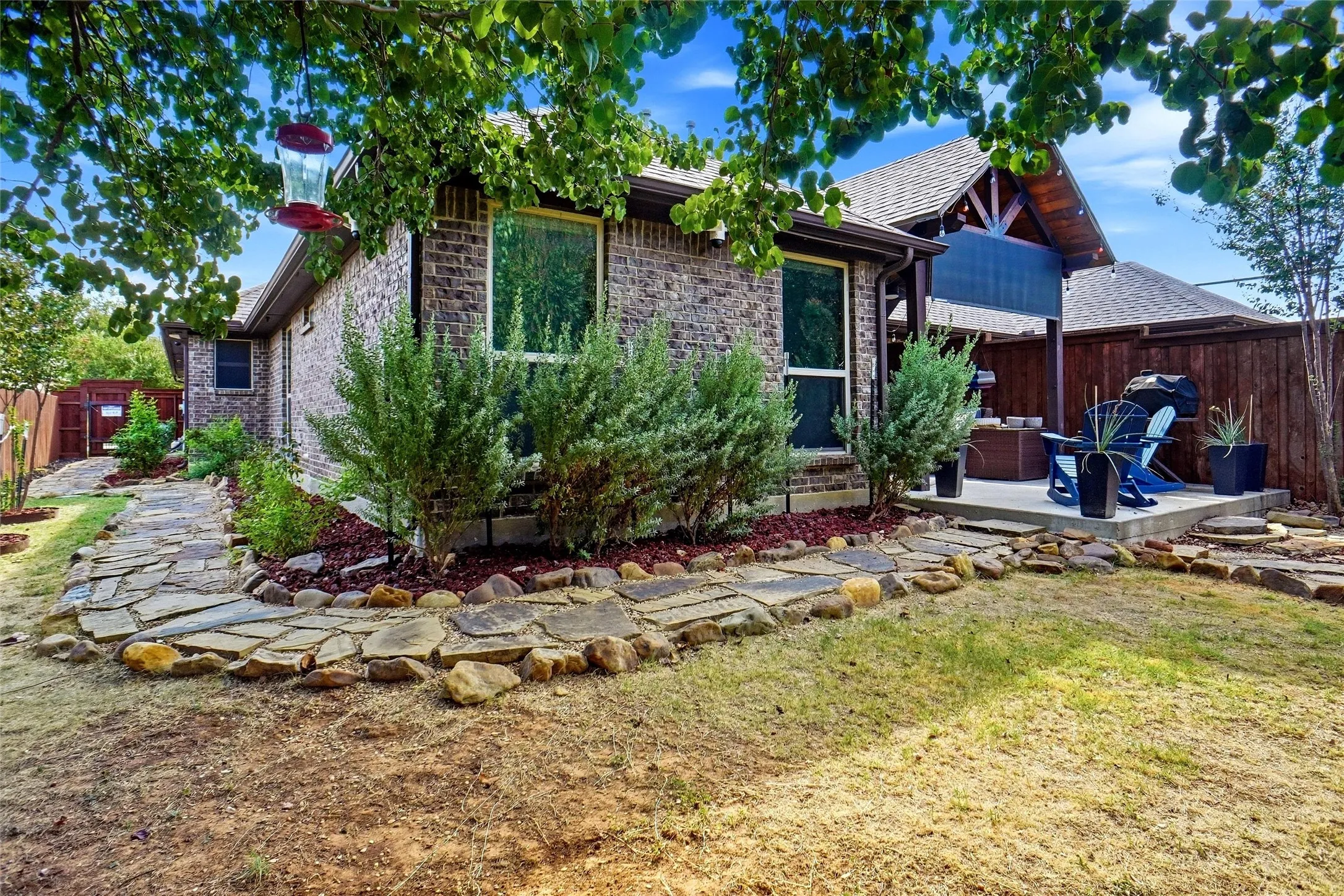 Single Family Residence For Sale in Tarrant County , 905 Mary Drive, Hurst, Texas 76053, 3 Bedroom, 2 Bathroom, 2 Garage spaces, 1,529 Sqft, built in 2014, mls#21393170, Real Estate Agent in Hurst, Homes For Sale in Tarrant county, Homes For Sale in Hurst, Realtor in Hurst Texas, Real Estate Brokerage Independent Realty Texas, Luminita Cordes Realtor